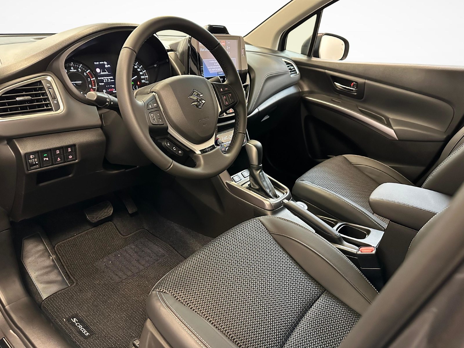 SUZUKI S-Cross 1.4 T Sakura Top Hybrid 4x4, Hybride Leggero Benzina/Elettrica, Auto nuove, Automatico - 4