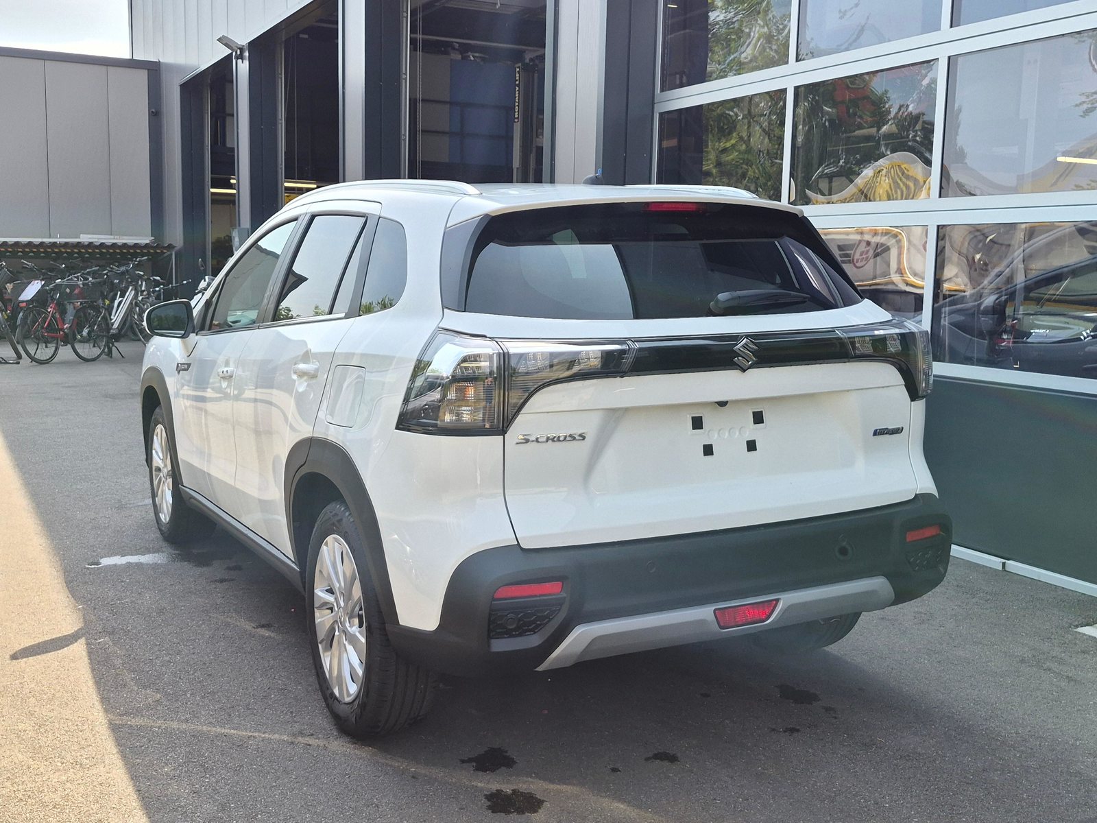 SUZUKI S-Cross 1.4 T Sakura Hybrid 4x4, Mild-Hybrid Benzin/Elektro, Neuwagen, Automatik - 3