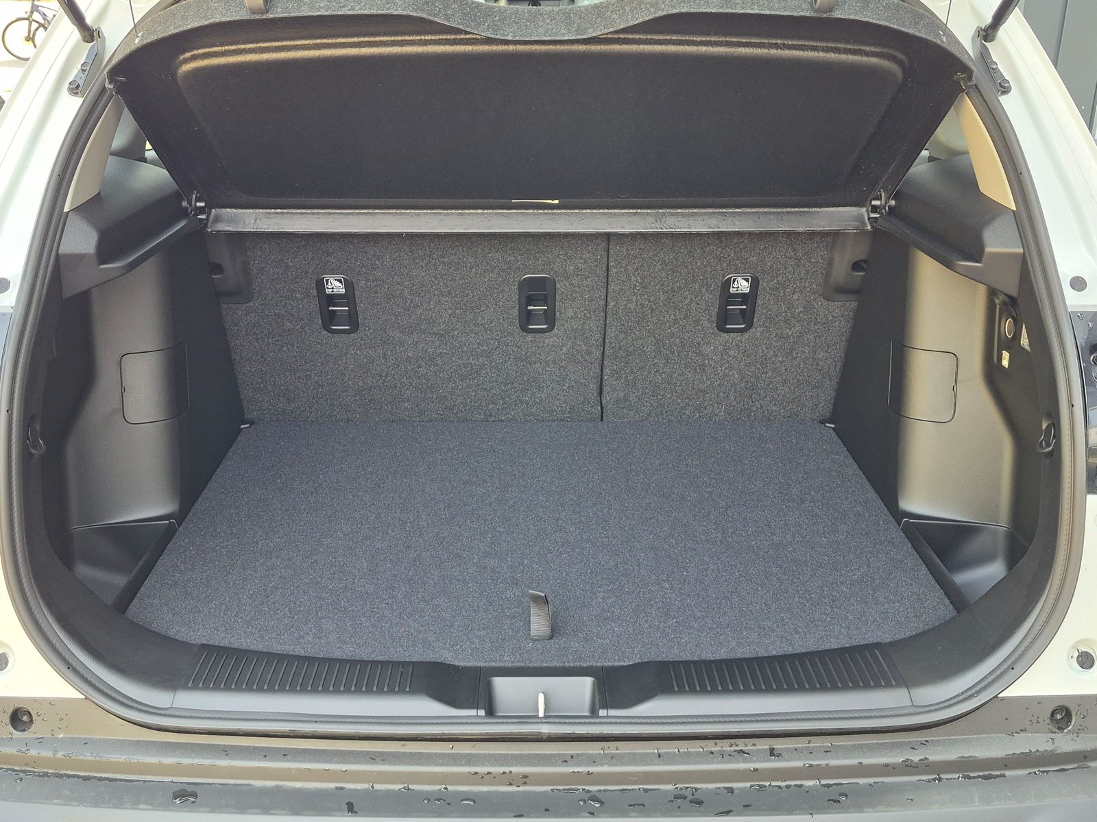 SUZUKI S-Cross 1.4 T Sakura Hybrid 4x4, Mild-Hybrid Benzin/Elektro, Neuwagen, Automatik - 4