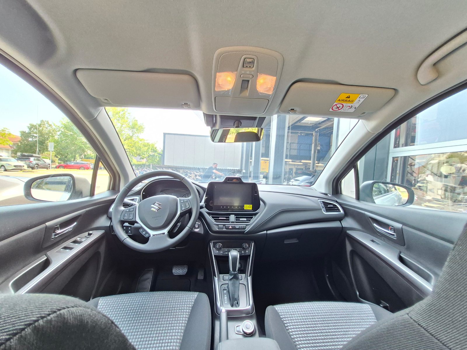 SUZUKI S-Cross 1.4 T Sakura Hybrid 4x4, Mild-Hybrid Benzin/Elektro, Neuwagen, Automatik - 7