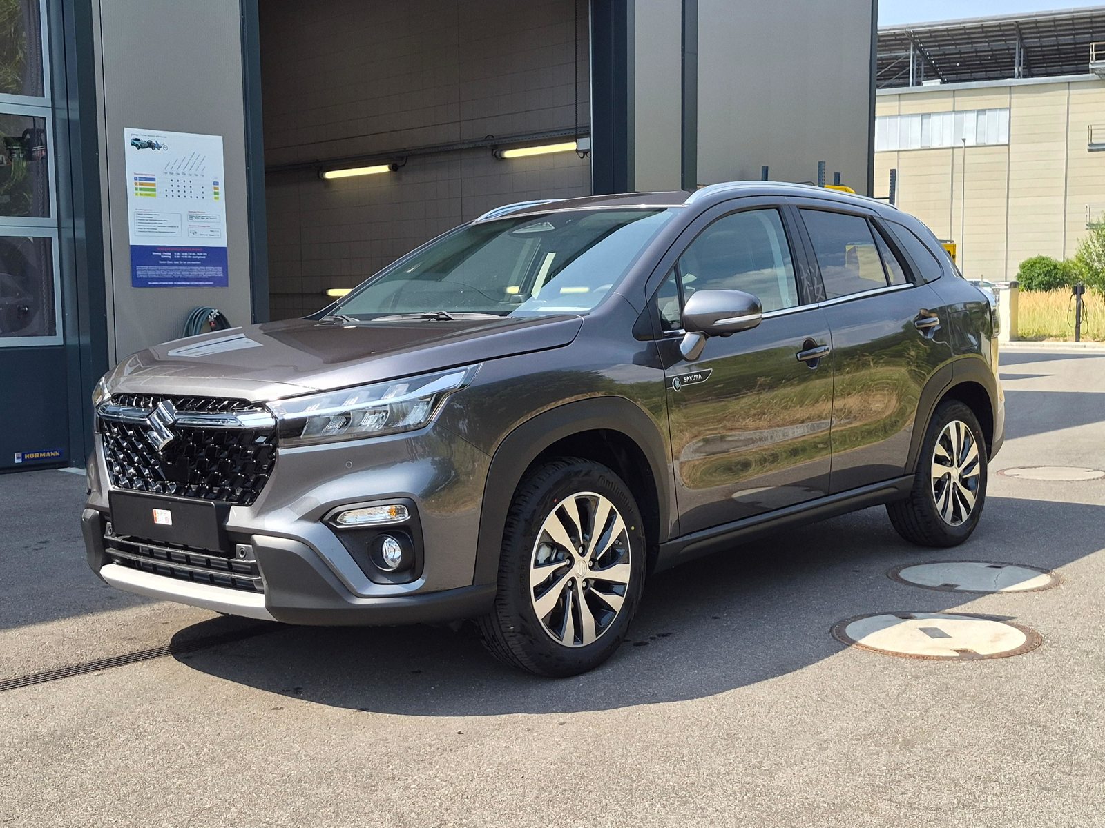 SUZUKI S-Cross 1.4 T Sakura Top Hybrid 4x4