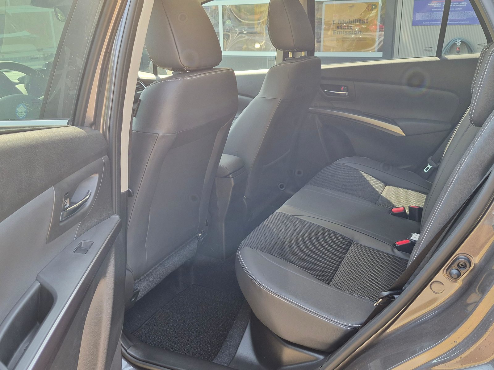 SUZUKI S-Cross 1.4 T Sakura Top Hybrid 4x4, Mild-Hybrid Benzin/Elektro, Neuwagen, Automatik - 7