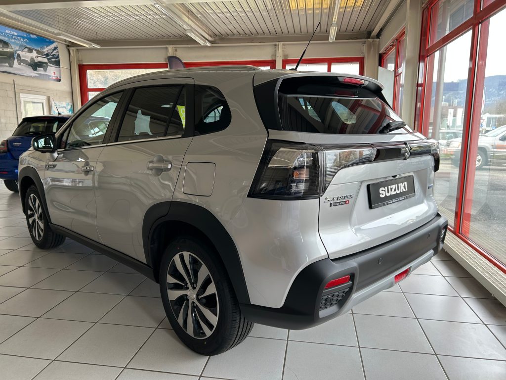 SUZUKI S-CROSS 1.4 T Sakura Top Hybrid 4x4, Hybride Leggero Benzina/Elettrica, Auto nuove, Automatico - 3