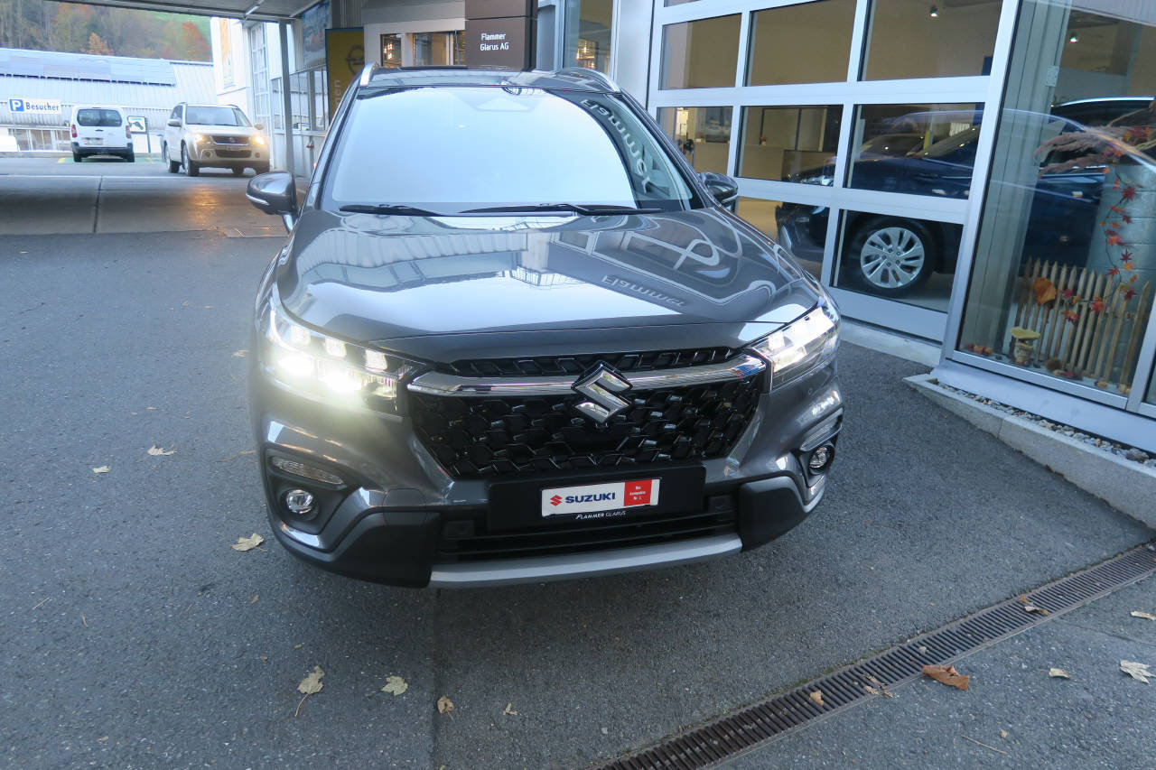 SUZUKI S-Cross 1.5 Piz Sulai Top Hybrid 4x4