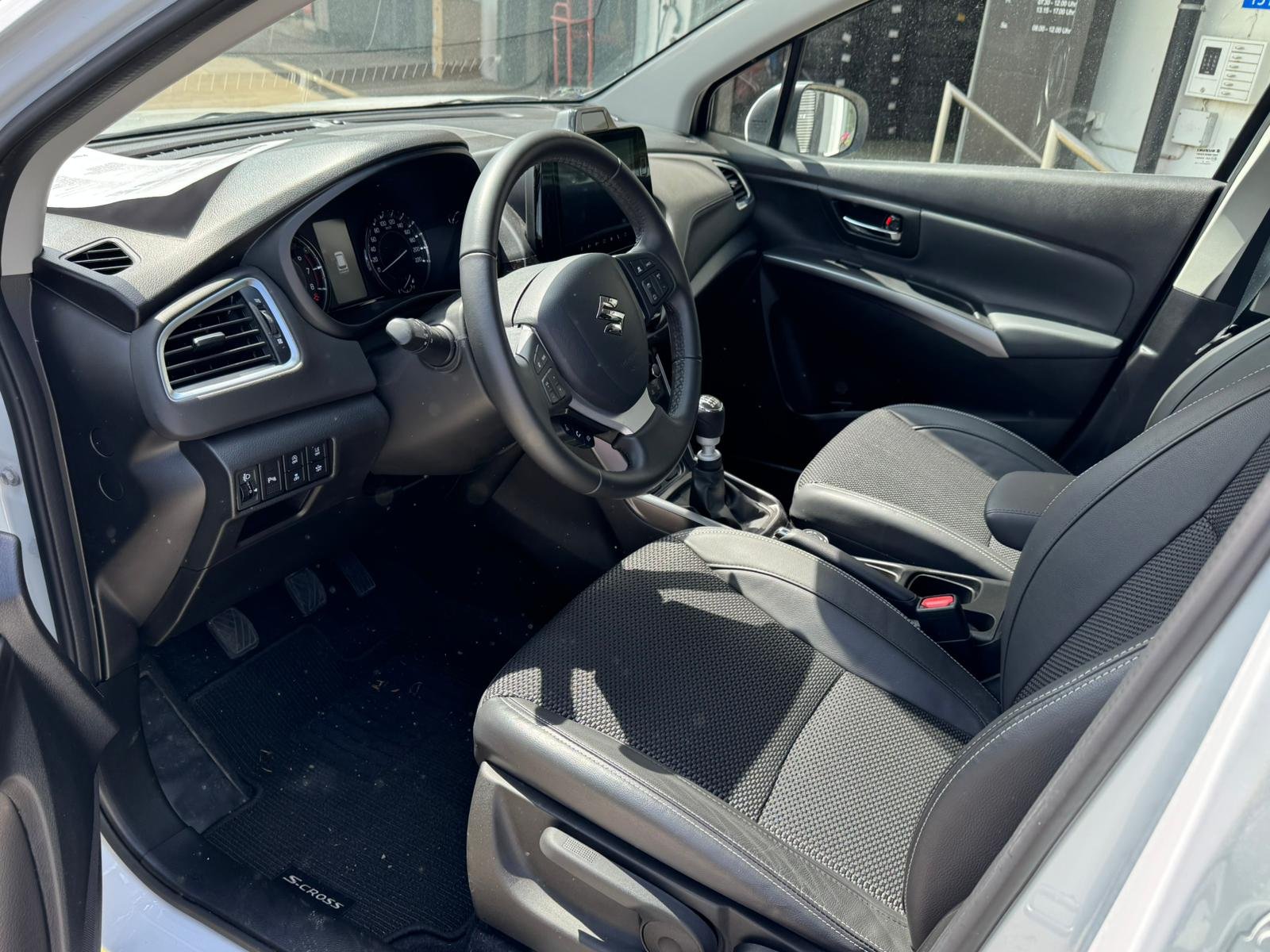 SUZUKI S-Cross 1.4 T Compact+ Hybrid 4x4, Mild-Hybrid Petrol/Electric, Second hand / Used, Manual - 5