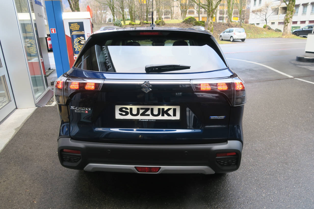 SUZUKI S-Cross 1.4 T Sakura Top Hybrid 4x4, Mild-Hybrid Benzin/Elektro, Occasion / Gebraucht, Automatik - 3
