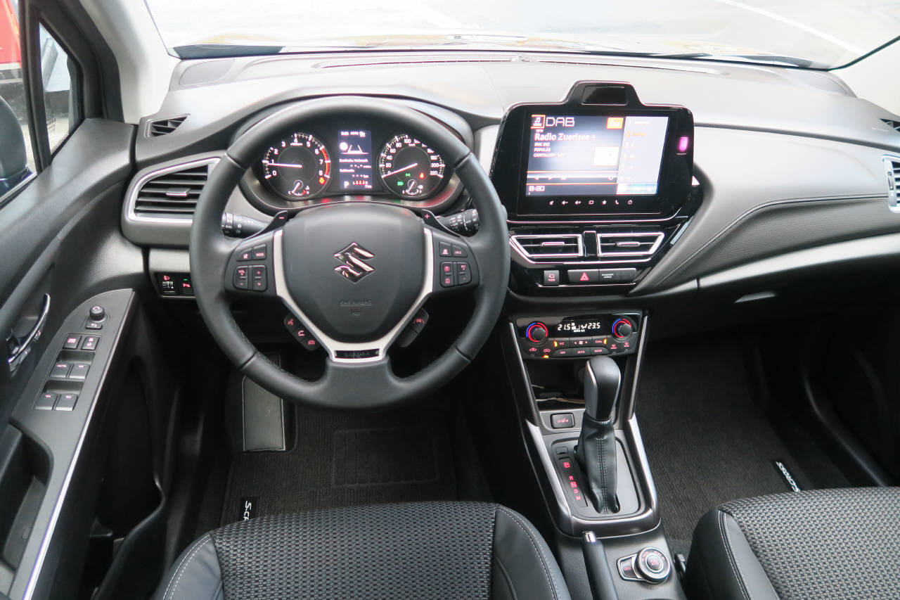 SUZUKI S-Cross 1.4 T Sakura Top Hybrid 4x4, Mild-Hybrid Benzin/Elektro, Occasion / Gebraucht, Automatik - 5