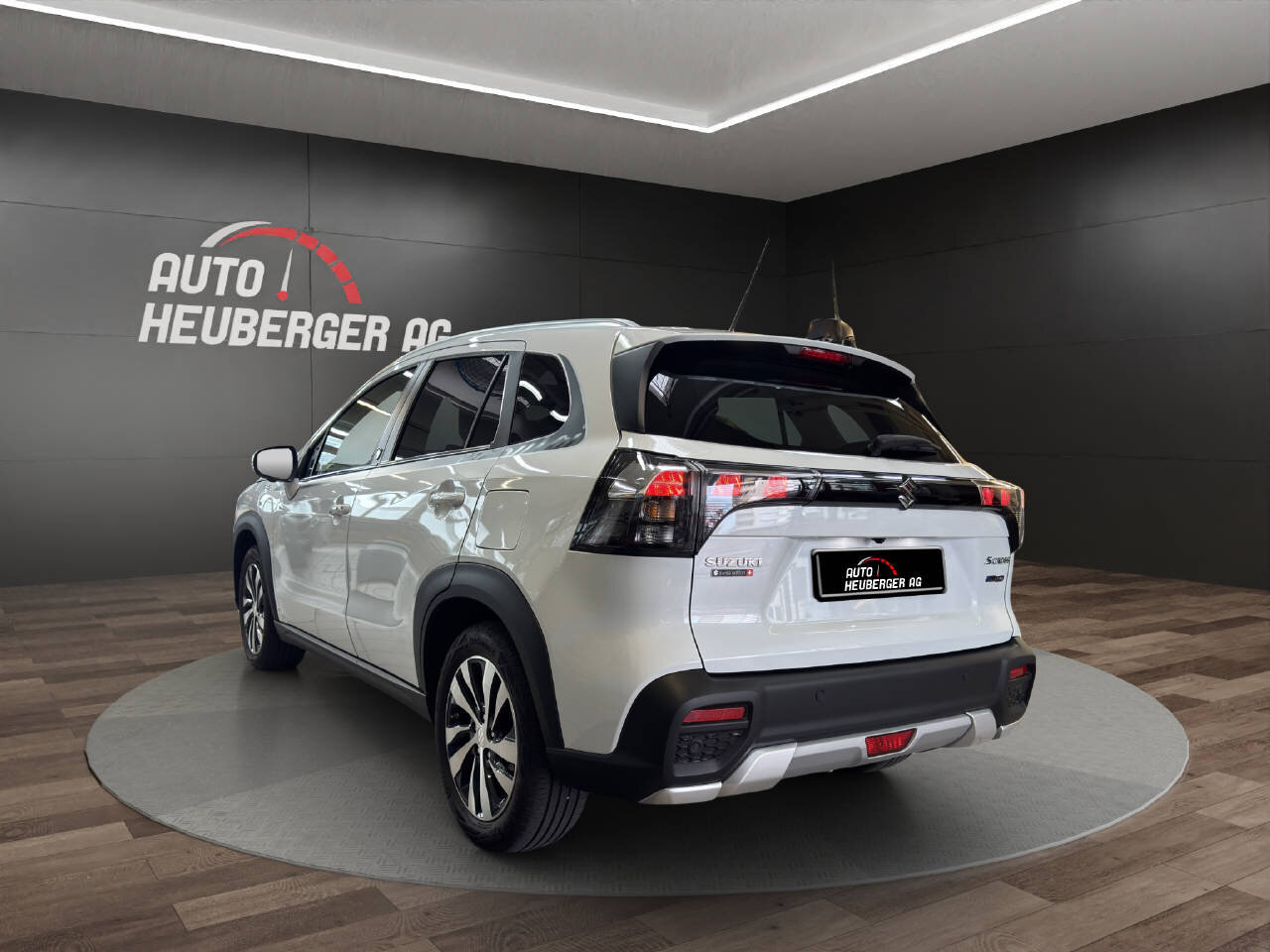 SUZUKI S-Cross 1.5 Piz Sulai Top Hybrid 4x4, Voll-Hybrid Benzin/Elektro, Occasion / Gebraucht, Automatik - 2