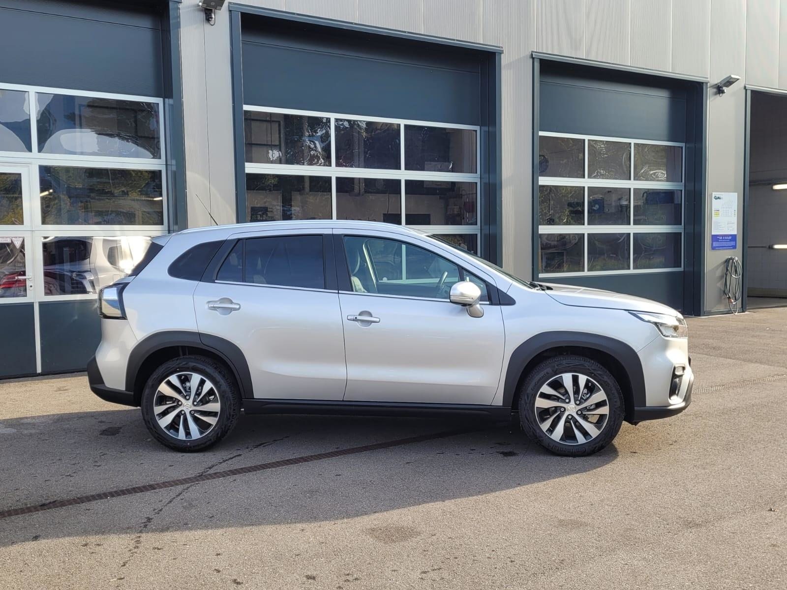 SUZUKI S-Cross 1.5 Compact Top Hybrid 4x4, Full-Hybrid Petrol/Electric, Ex-demonstrator, Automatic - 2