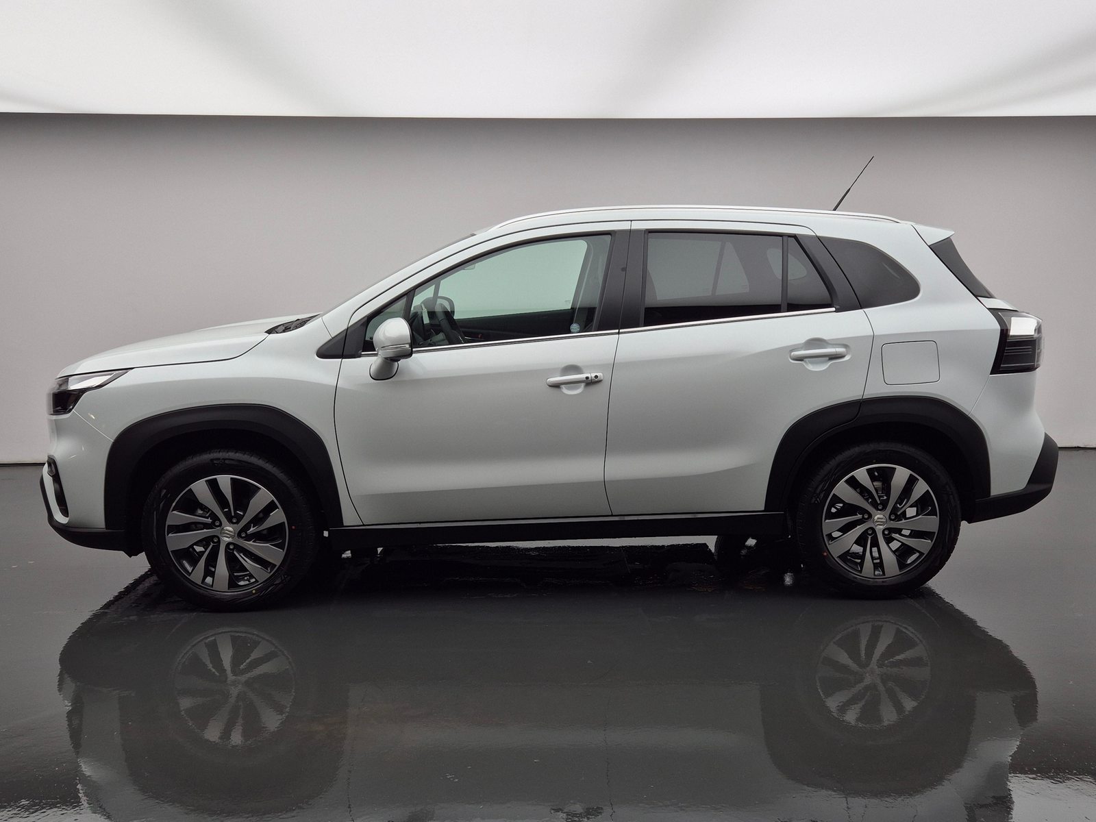 SUZUKI S-Cross 1.4 T Compact Top Hybrid 4x4 ab1.99% Leasing, Mild-Hybrid Petrol/Electric, Ex-demonstrator, Automatic - 2