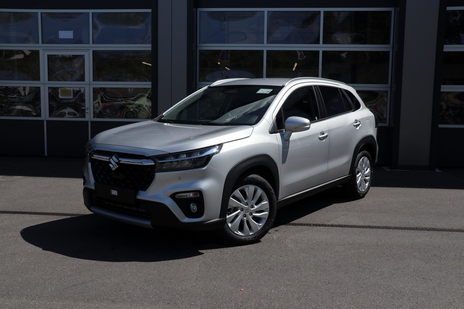 SUZUKI S-Cross 1.4 T Compact+ Hybrid 4x4, Mild-Hybrid Petrol/Electric, Ex-demonstrator, Manual - 6
