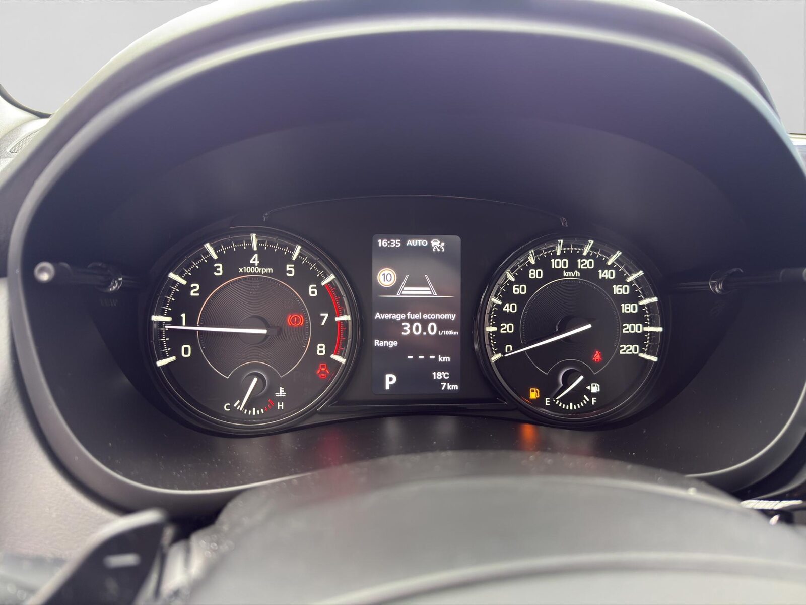 SUZUKI S-Cross 1.4 T Compact Top Hybrid 4x4, Mild-Hybrid Petrol/Electric, Ex-demonstrator, Automatic - 4