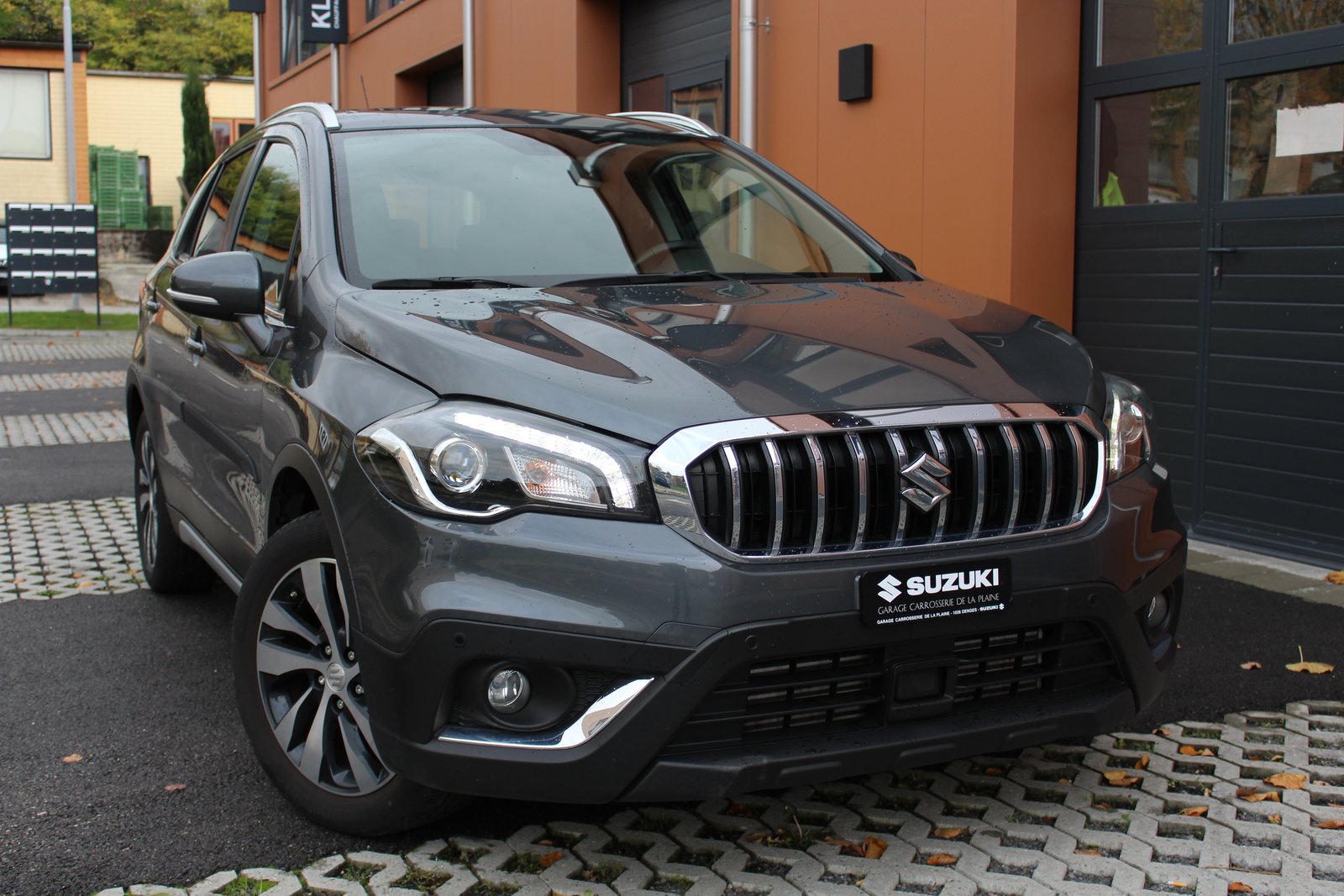 SUZUKI SX4 S-Cross 1.4 16V Compact Top Hybrid 4WD, Voll-Hybrid Benzin/Elektro, Occasion / Gebraucht, Handschaltung - 2