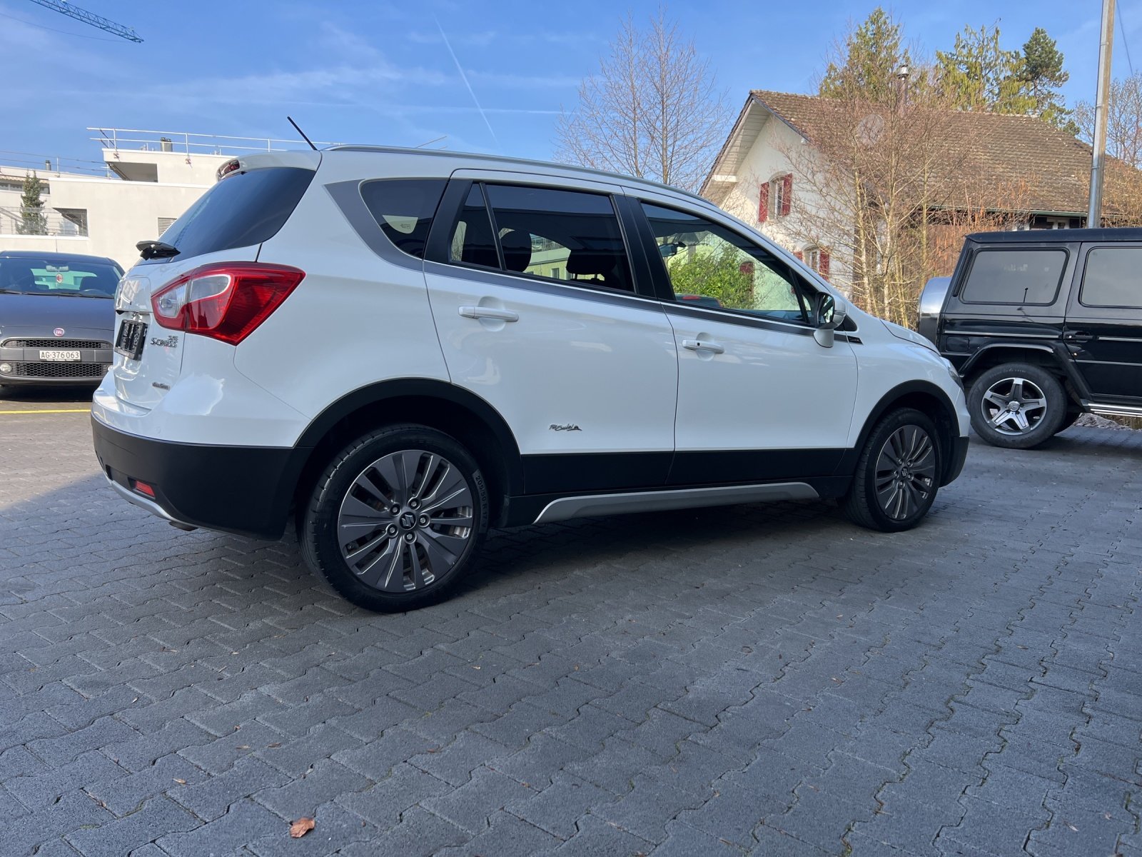 SUZUKI SX4 S-Cross 1.6 TD PizSulai 4WD TCSS, Diesel, Second hand / Used, Automatic - 4