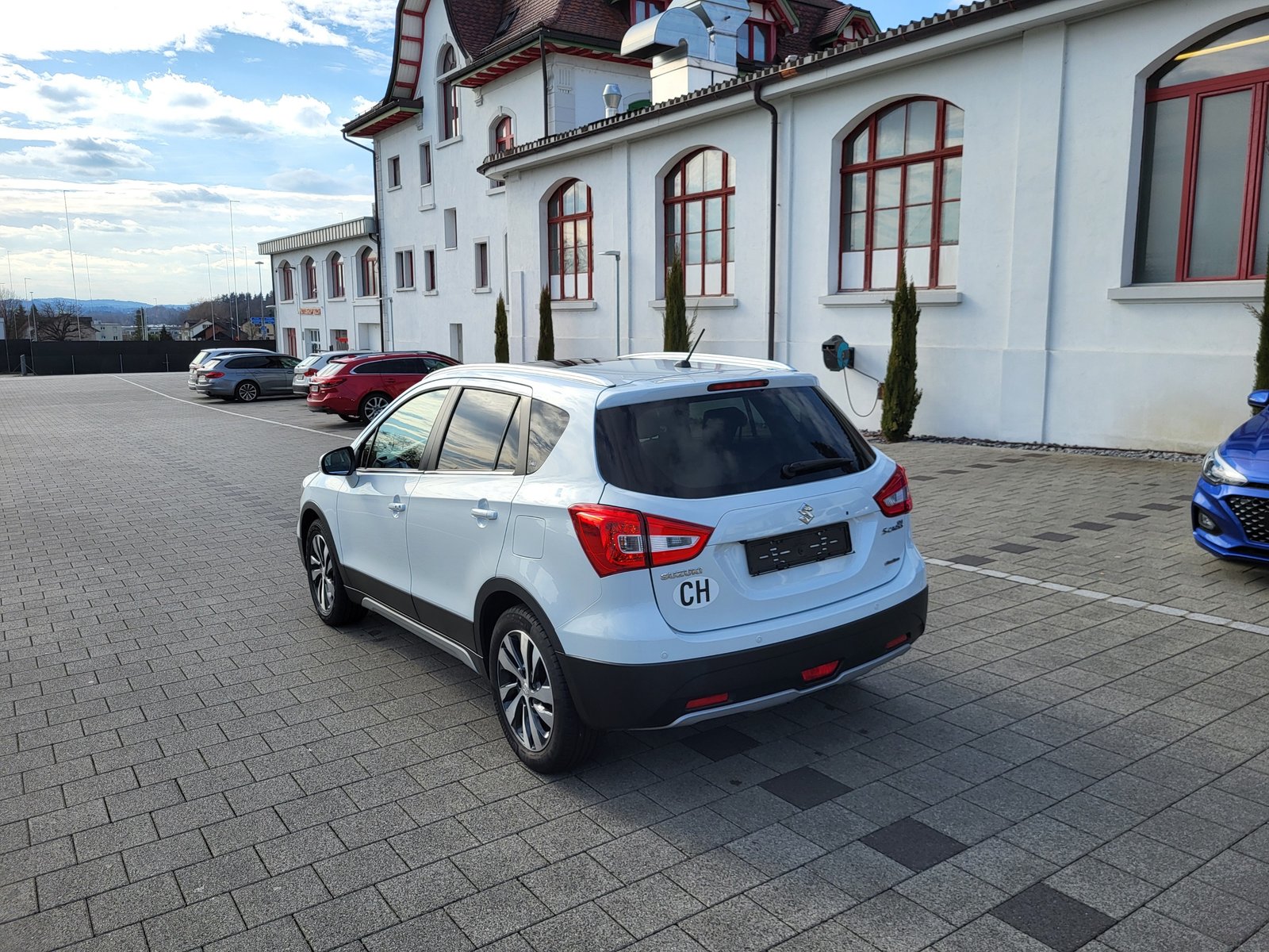 SUZUKI SX4 S-Cross 1.4 16V Compact Top 4WD Automatic, Petrol, Second hand / Used, Automatic - 2