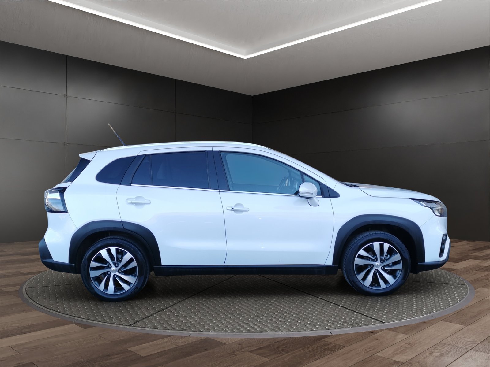 SUZUKI SX4 S-Cross 1.4 16V Compact Top Hybrid 4WD Automatic, Mild-Hybrid Petrol/Electric, Second hand / Used, Automatic - 5