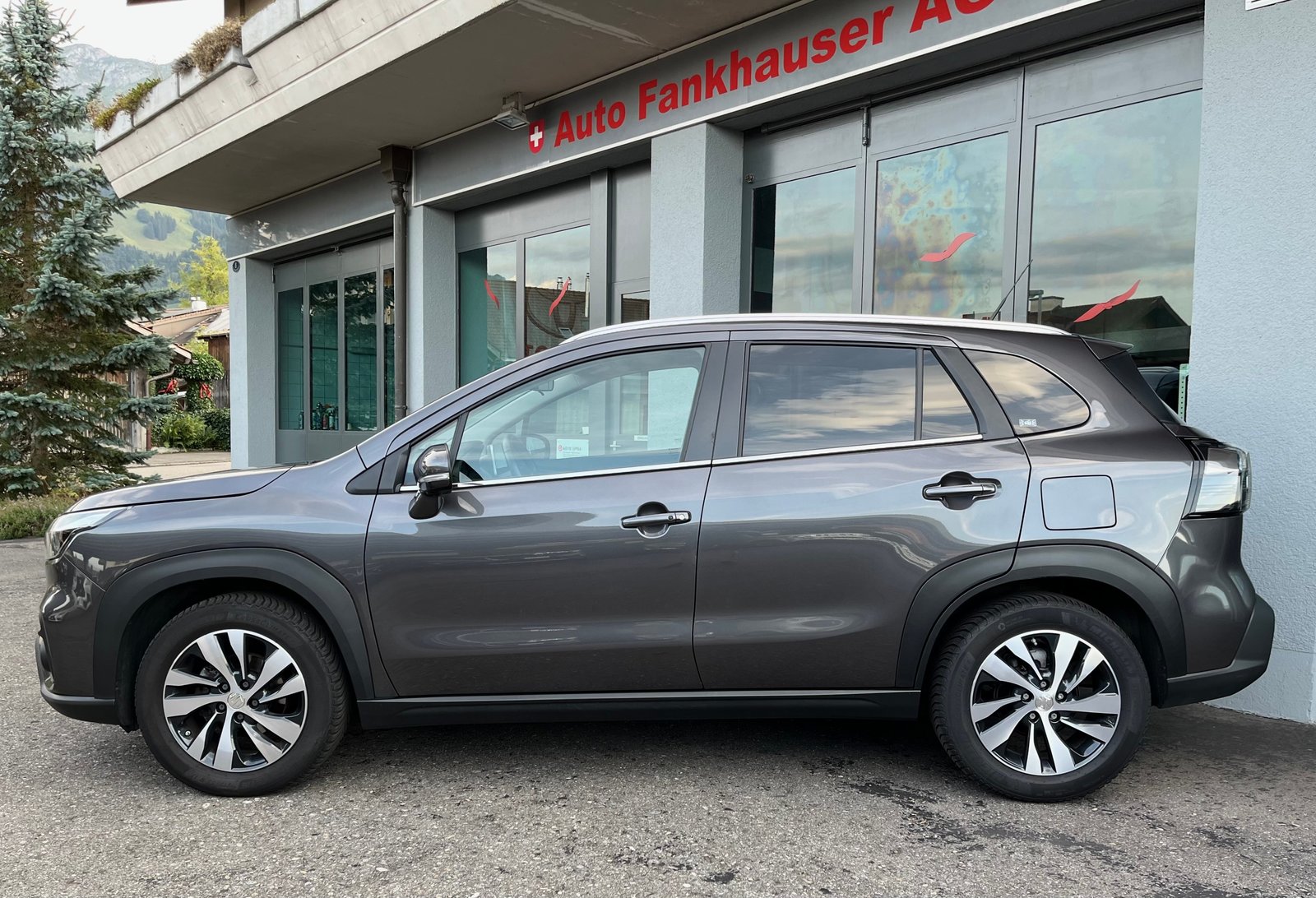 SUZUKI SX4 S-Cross 1.4 16V Compact Top Hybrid 4WD, Mild-Hybrid Petrol/Electric, Second hand / Used, Manual - 4