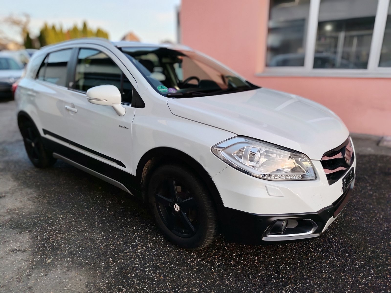 SUZUKI SX4 S-Cross 1.6 16V Sergio Cellano Top 4WD, Essence, Occasion / Utilisé, Manuelle - 3