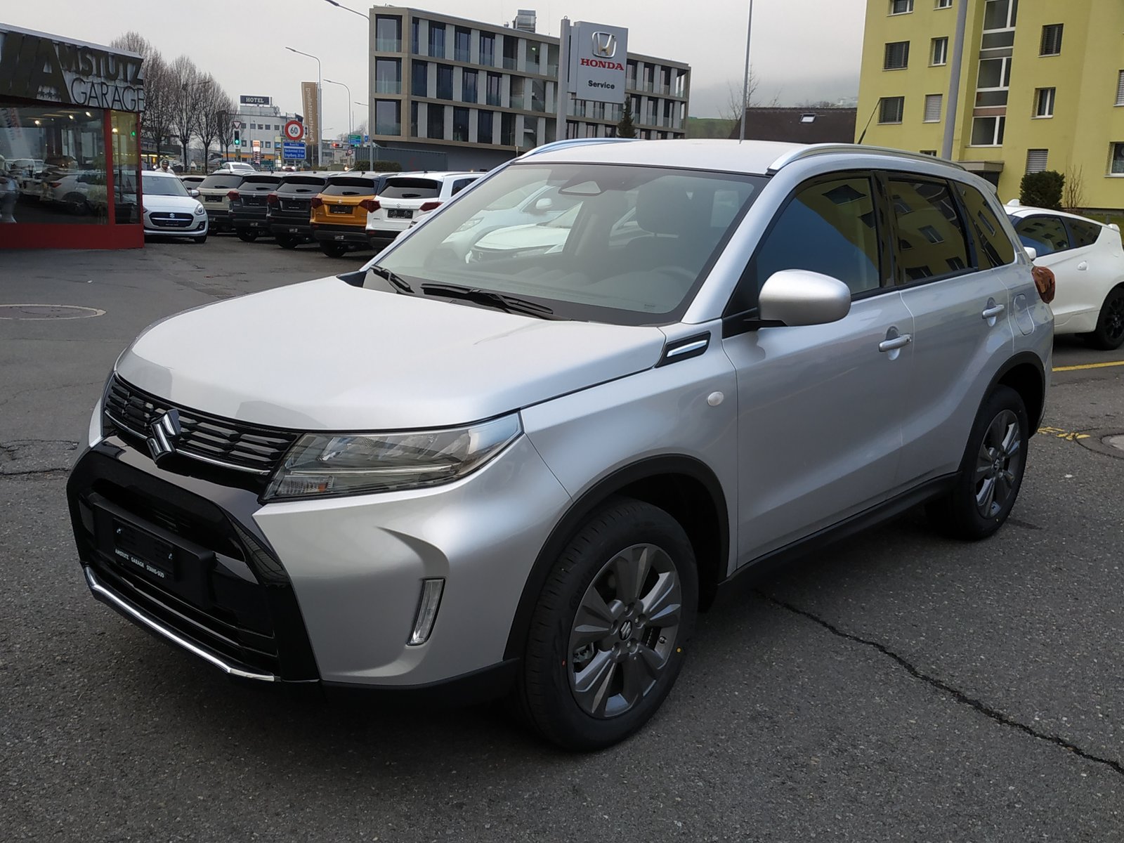 SUZUKI Vitara 1.4 Boosterjet Compact + 4x4 Hybrid Automatic, Essence, Voiture nouvelle, Automatique - 3