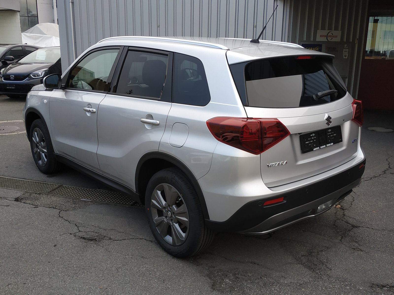 SUZUKI Vitara 1.4 Boosterjet Compact + 4x4 Hybrid Automatic, Essence, Voiture nouvelle, Automatique - 5