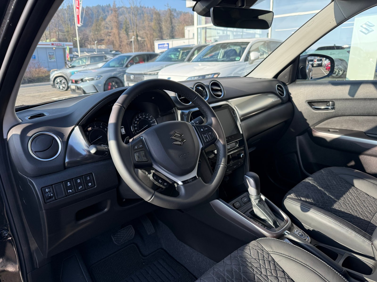 SUZUKI Vitara 1.4 Boosterjet Sakura Top 4x4 Hybrid Automatic, Petrol, New car, Automatic - 7