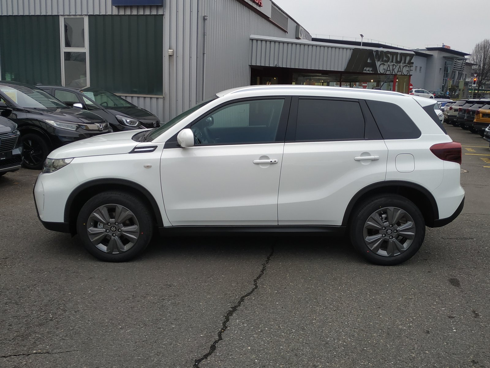 SUZUKI Vitara 1.4 Boosterjet Compact + 4x4 Hybrid Automatic, Benzin, Neuwagen, Automatik - 7