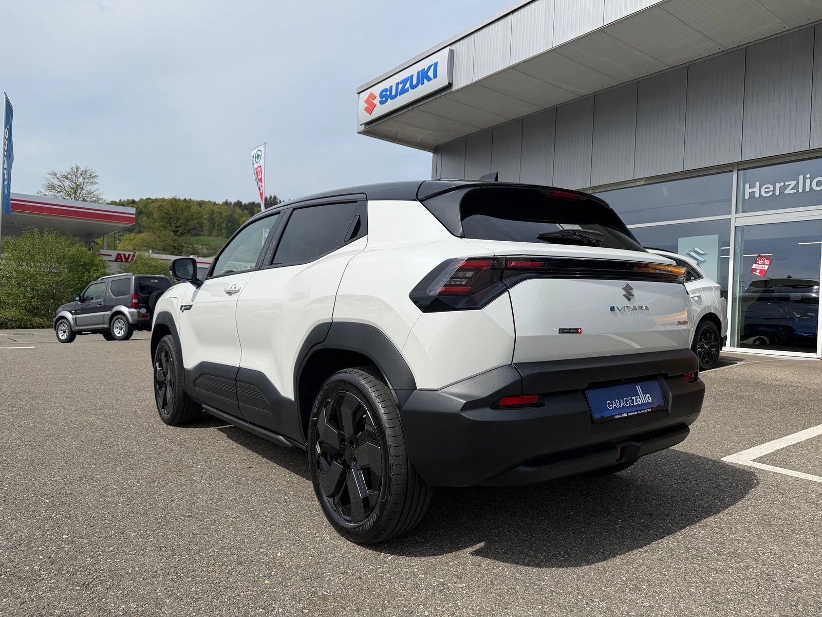 SUZUKI e-Vitara 61kWh Sakura Top 4x4, Électrique, Voiture nouvelle, Automatique - 4