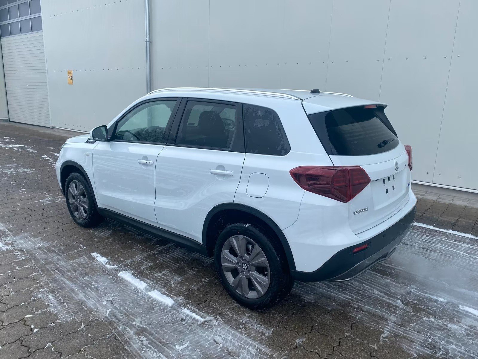 SUZUKI Vitara 1.4 Boosterjet Compact + 4x4 Hybrid, Petrol, New car, Manual - 4