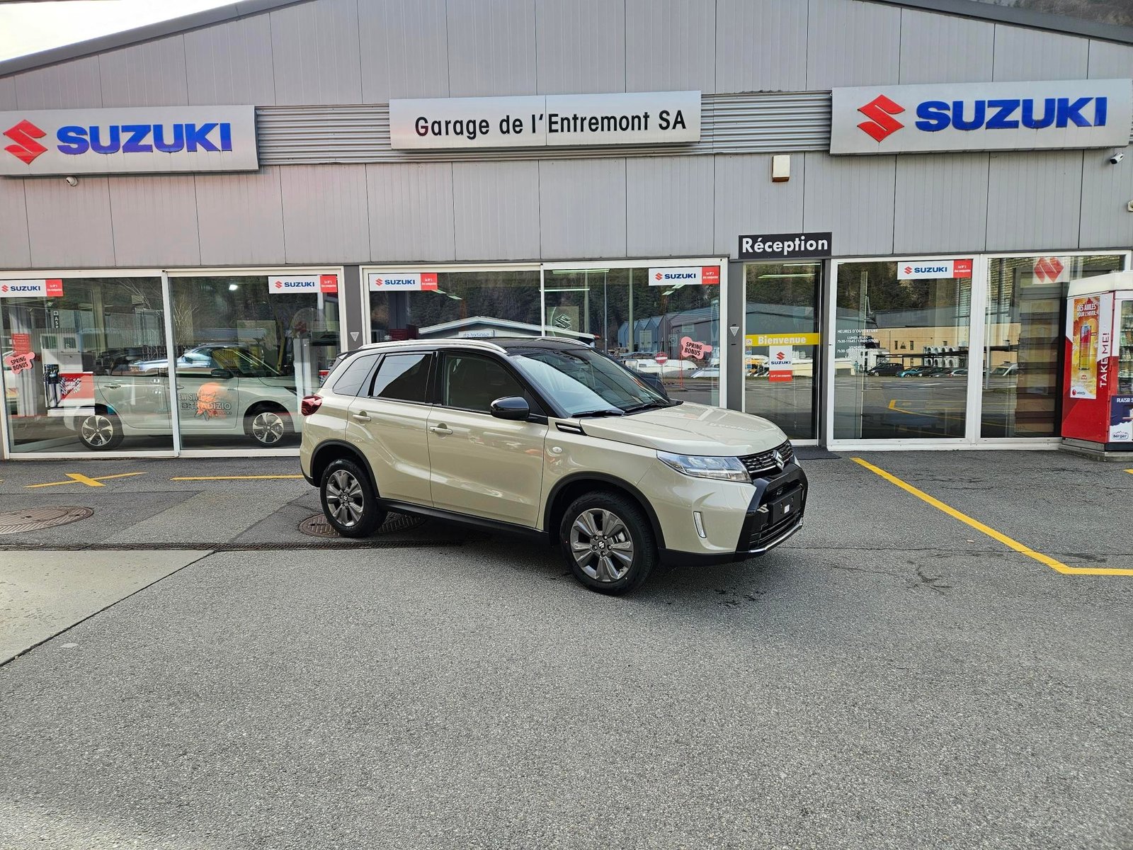 SUZUKI Vitara 1.4 Boosterjet Compact + 4x4 Hybrid Automatic