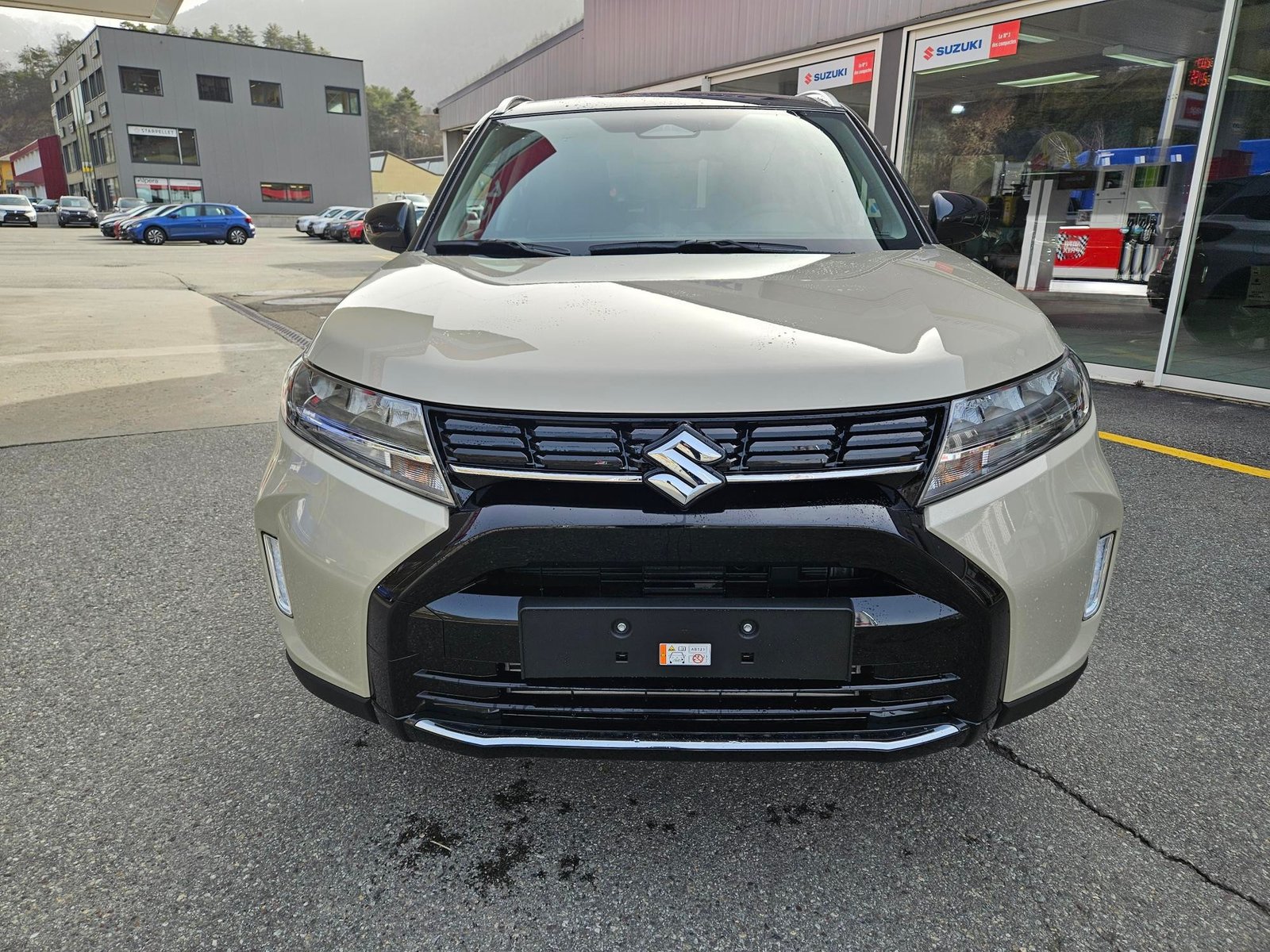 SUZUKI Vitara 1.4 Boosterjet Compact + 4x4 Hybrid Automatic, Benzina, Auto nuove, Automatico - 5