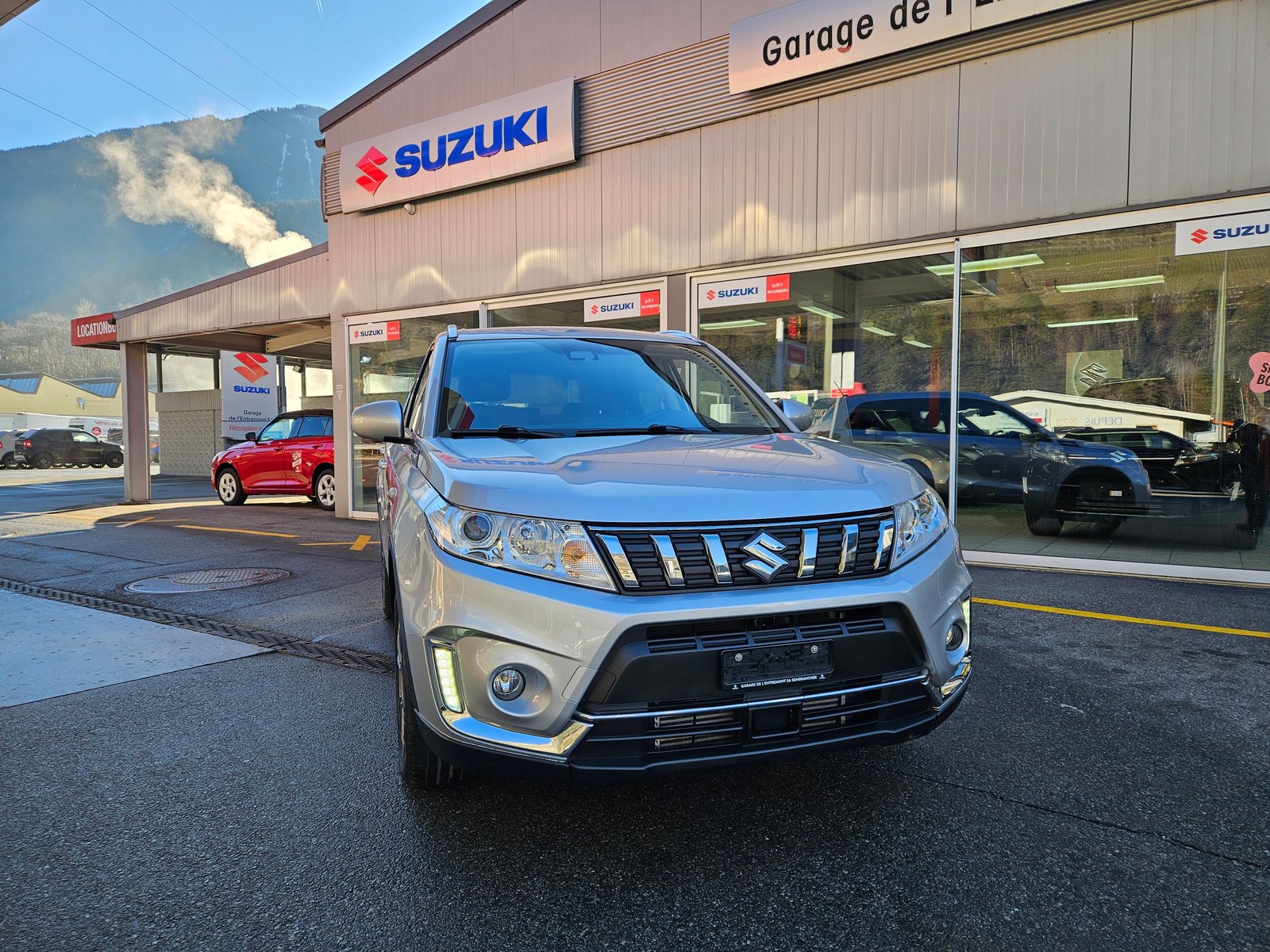 SUZUKI Vitara 1.4 Boosterjet Compact + 4x4 Hybrid Automatic, Benzina, Auto nuove, Automatico - 5