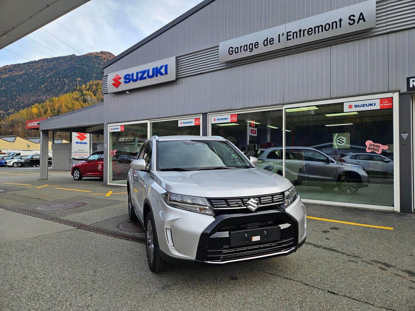 SUZUKI Vitara 1.4 Boosterjet Compact + 4x4 Hybrid Automatic, Benzin, Neuwagen, Automatik - 4