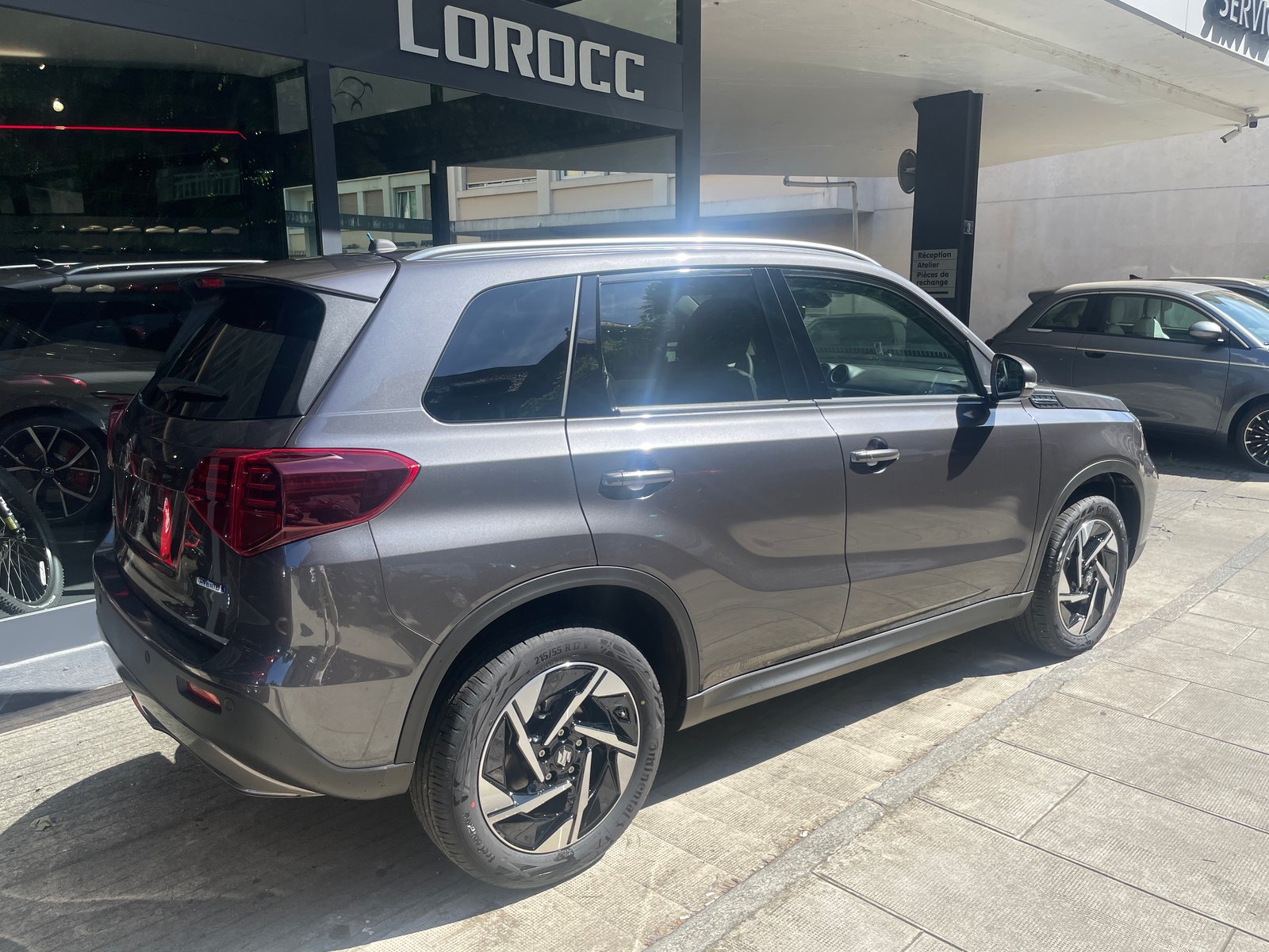 SUZUKI Vitara 1.4 Compact TopH.A, Benzina, Auto nuove, Automatico - 2