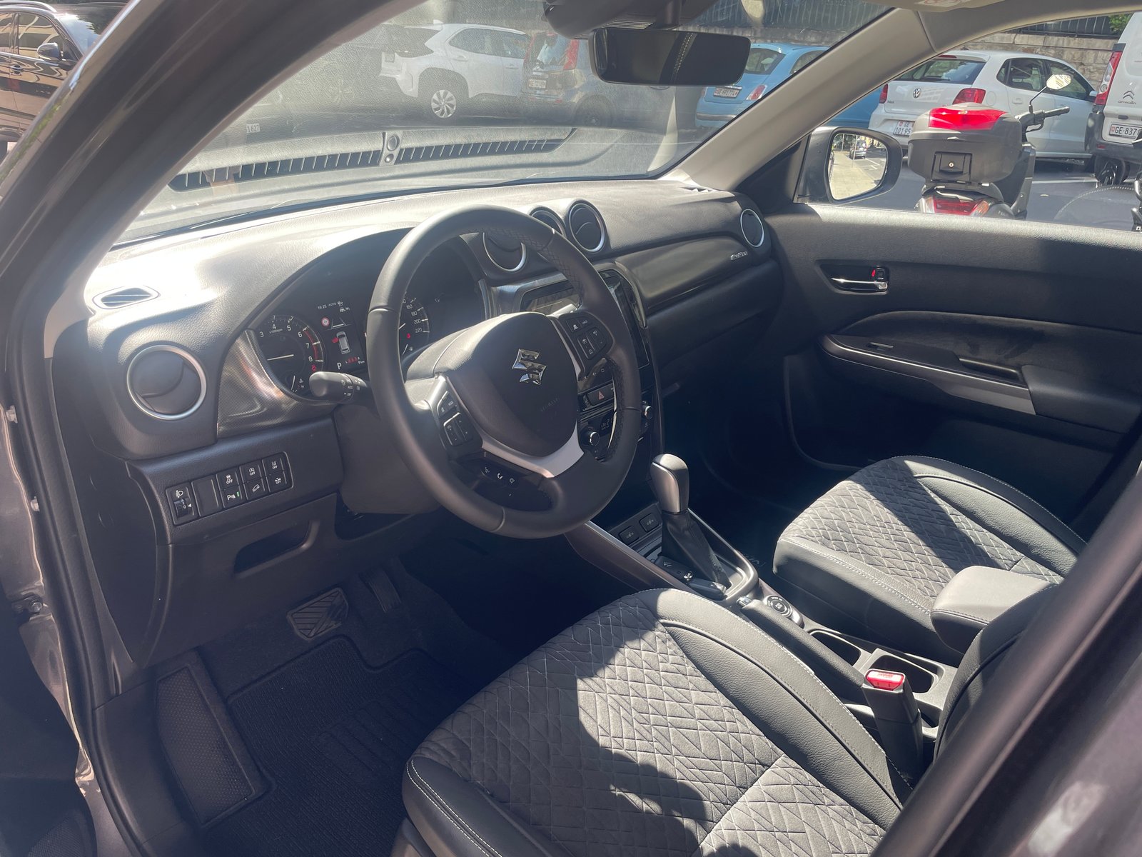 SUZUKI Vitara 1.4 Compact TopH.A, Benzina, Auto nuove, Automatico - 4