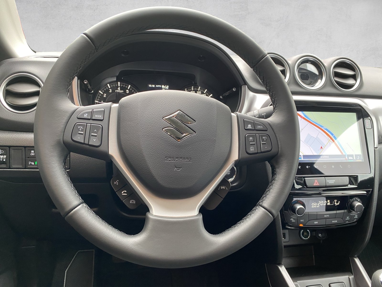 SUZUKI Vitara 1.4 Boosterjet Compact + 4x4 Hybrid Automatic, Benzin, Neuwagen, Automatik - 7