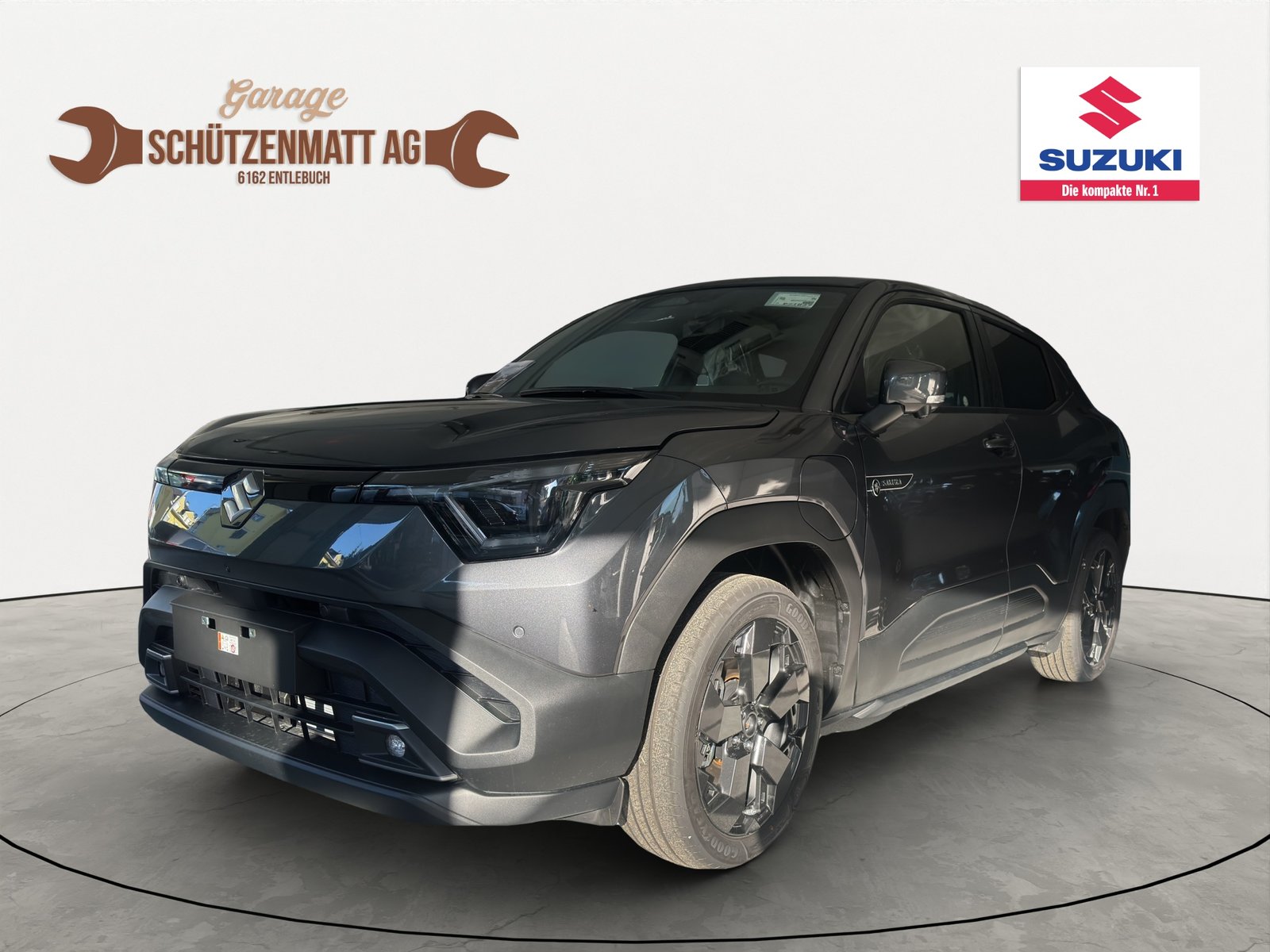 SUZUKI e-Vitara 61kWh Sakura Top 4x4