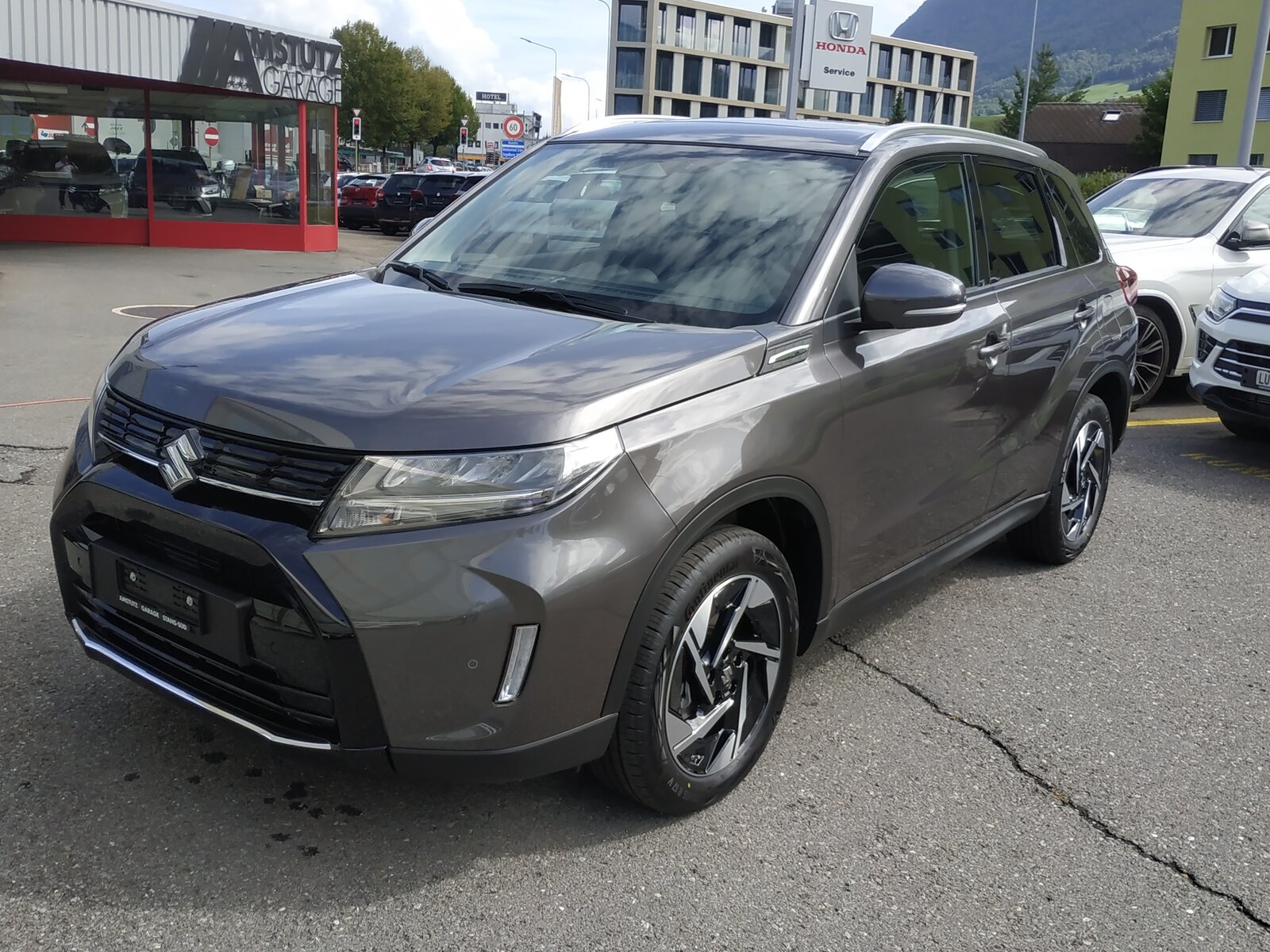 SUZUKI Vitara 1.4 Boosterjet Compact Top 4x4 Hybrid Automatic, Benzin, Neuwagen, Automatik - 3