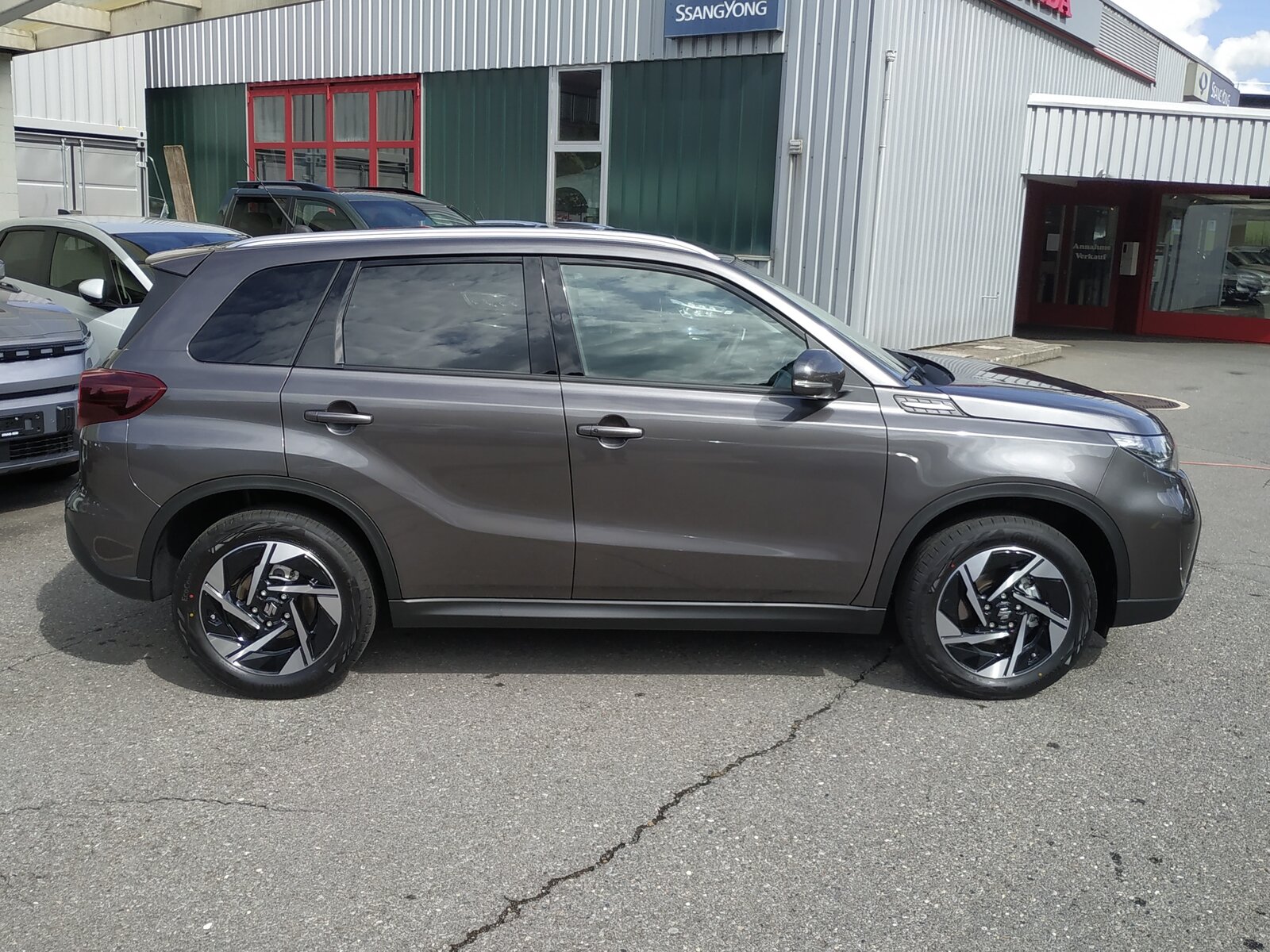 SUZUKI Vitara 1.4 Boosterjet Compact Top 4x4 Hybrid Automatic, Benzin, Neuwagen, Automatik - 6