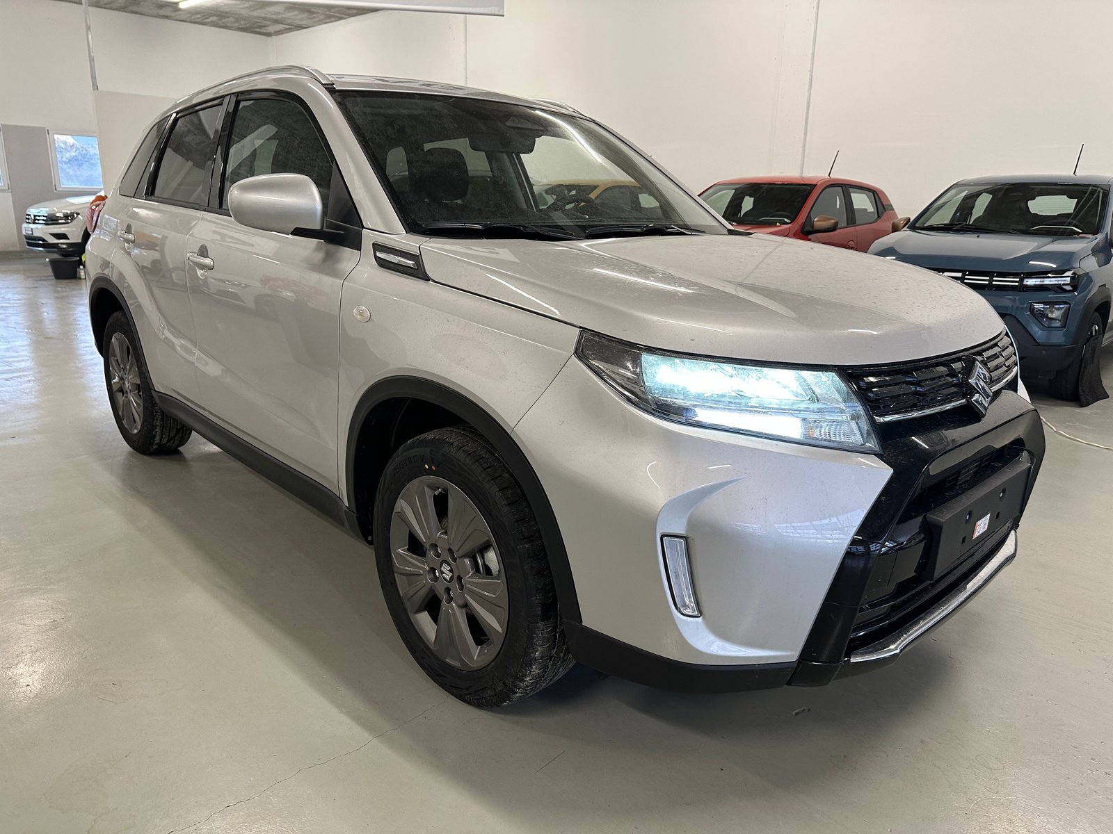 SUZUKI Vitara 1.4 Boosterjet Compact + 4x4 Hybrid