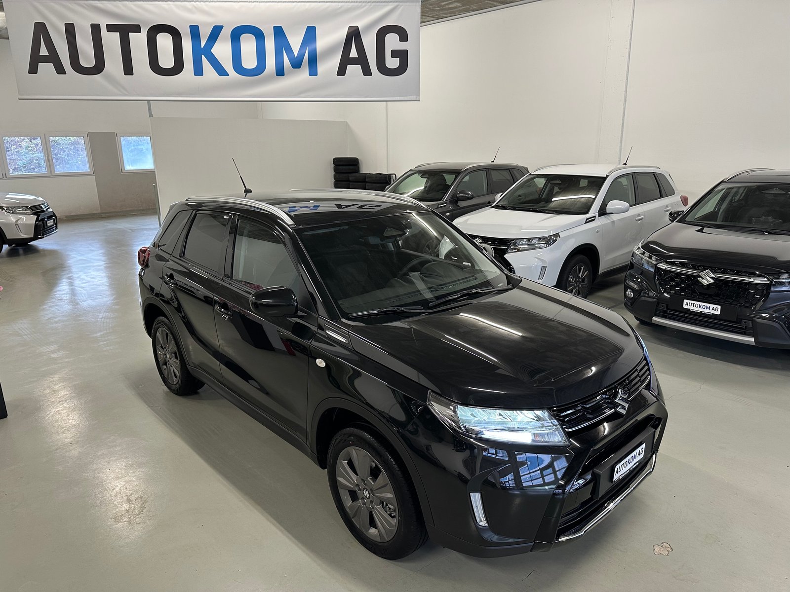 SUZUKI Vitara 1.4 Boosterjet Compact + 4x4 Hybrid Automatic, Petrol, New car, Automatic - 2