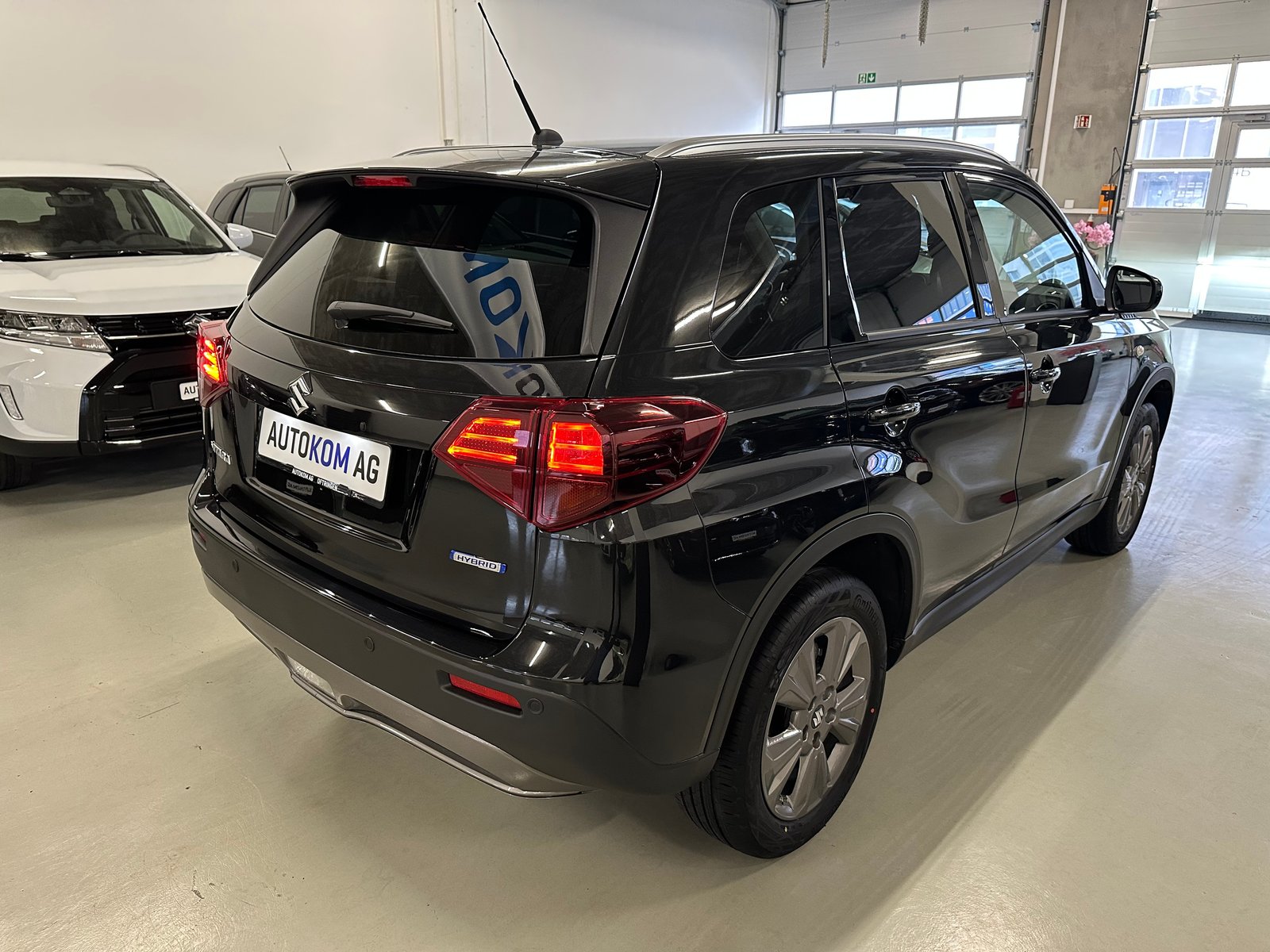 SUZUKI Vitara 1.4 Boosterjet Compact + 4x4 Hybrid Automatic, Petrol, New car, Automatic - 5