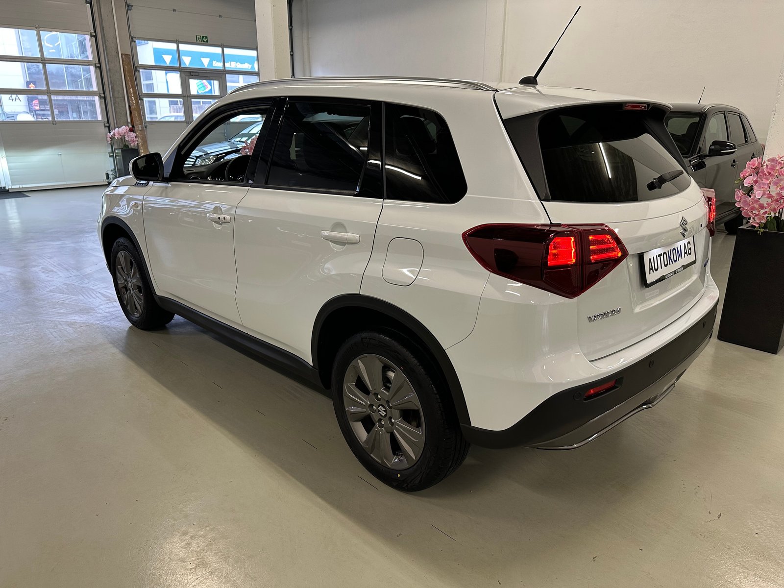 SUZUKI Vitara 1.4 Boosterjet Compact + 4x4 Hybrid Automatic, Essence, Voiture nouvelle, Automatique - 4