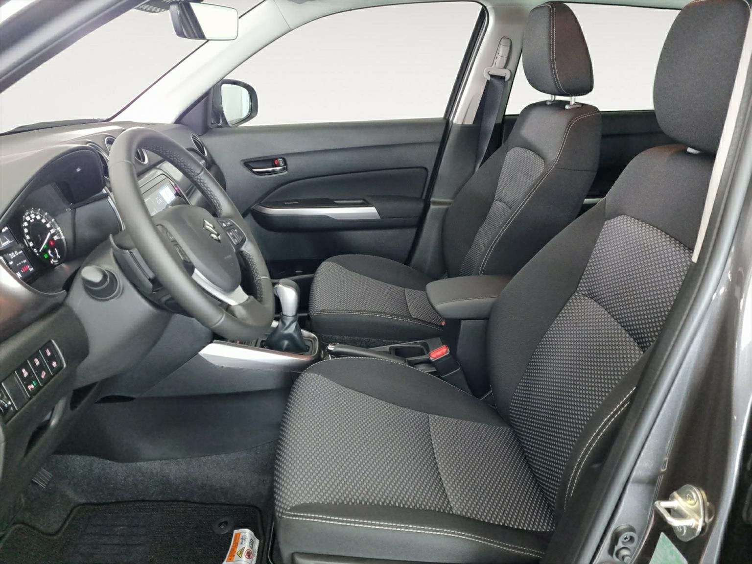 SUZUKI Vitara 1.4 Compact+ Hyb. 4x4 AT, Hybride Léger Essence/Électricité, Automatique - 5