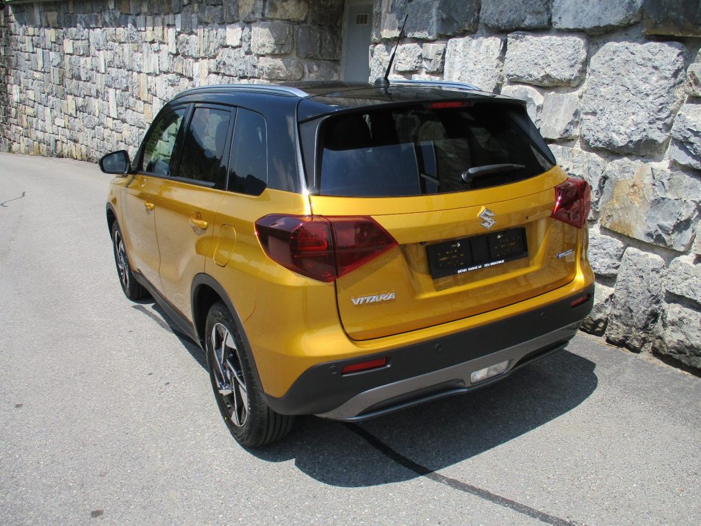 SUZUKI VITARA 1.4 T Compact Top Hybrid 4x4, Mild-Hybrid Petrol/Electric, New car, Automatic - 3
