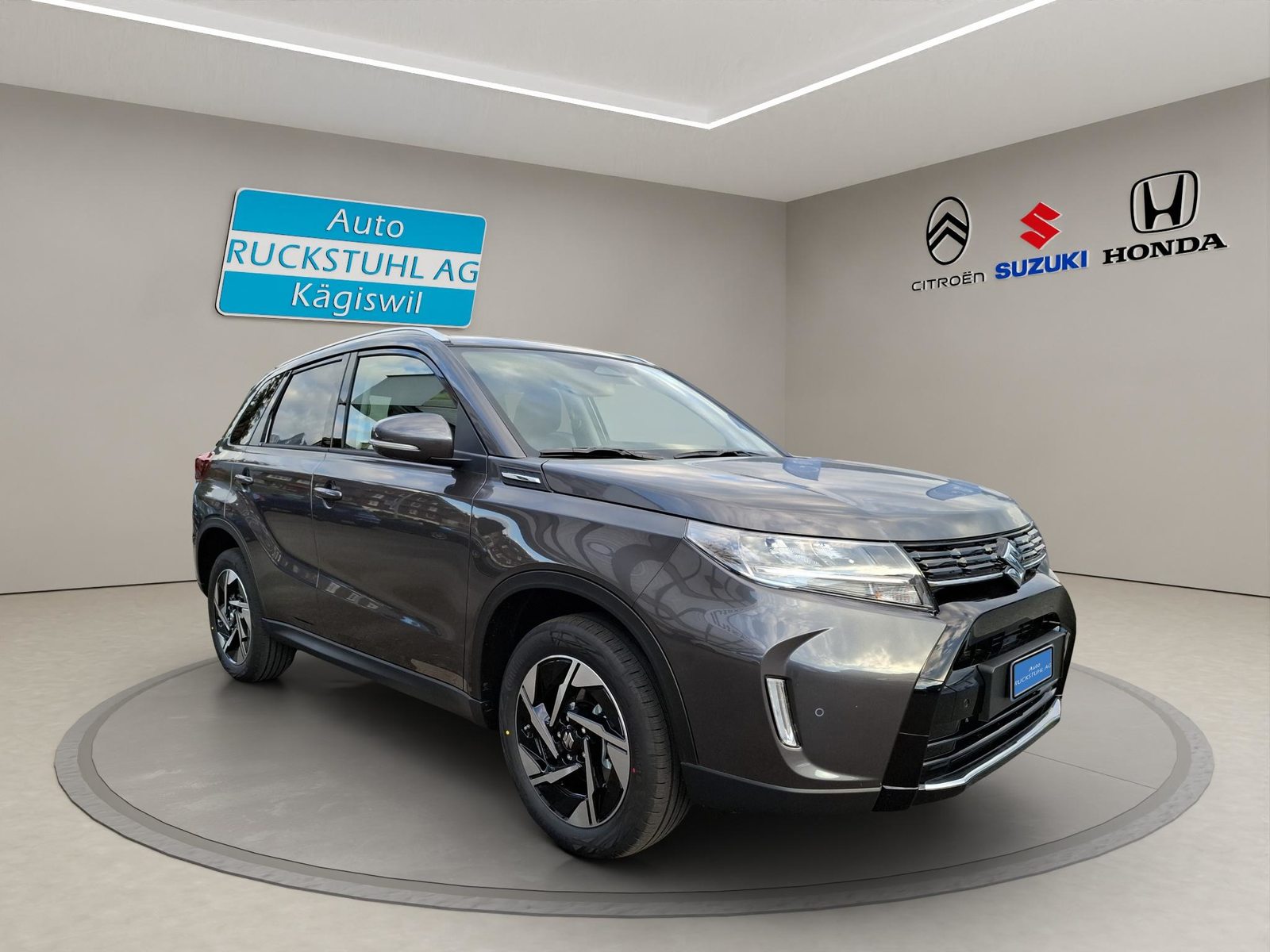 SUZUKI Vitara 1.5 Compact Top Hybrid 4x4, Full-Hybrid Petrol/Electric, New car, Automatic - 2