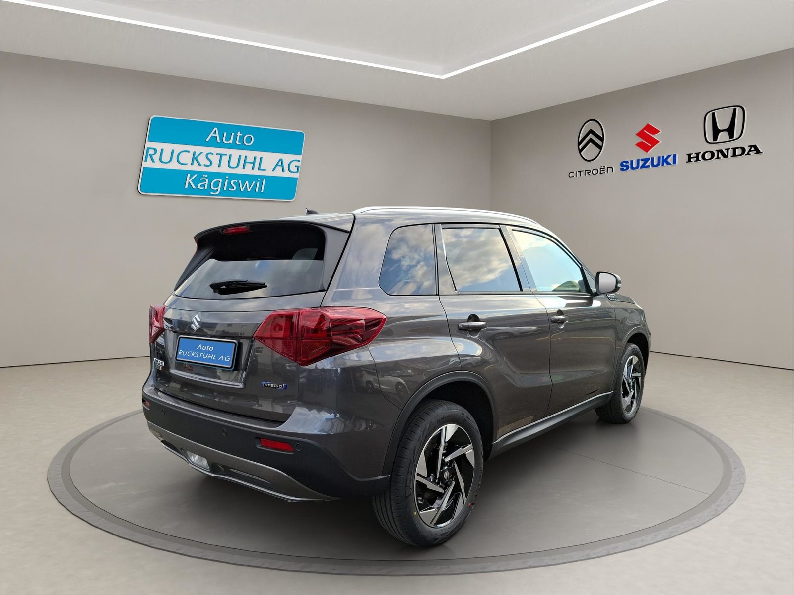 SUZUKI Vitara 1.5 Compact Top Hybrid 4x4, Full-Hybrid Petrol/Electric, New car, Automatic - 3
