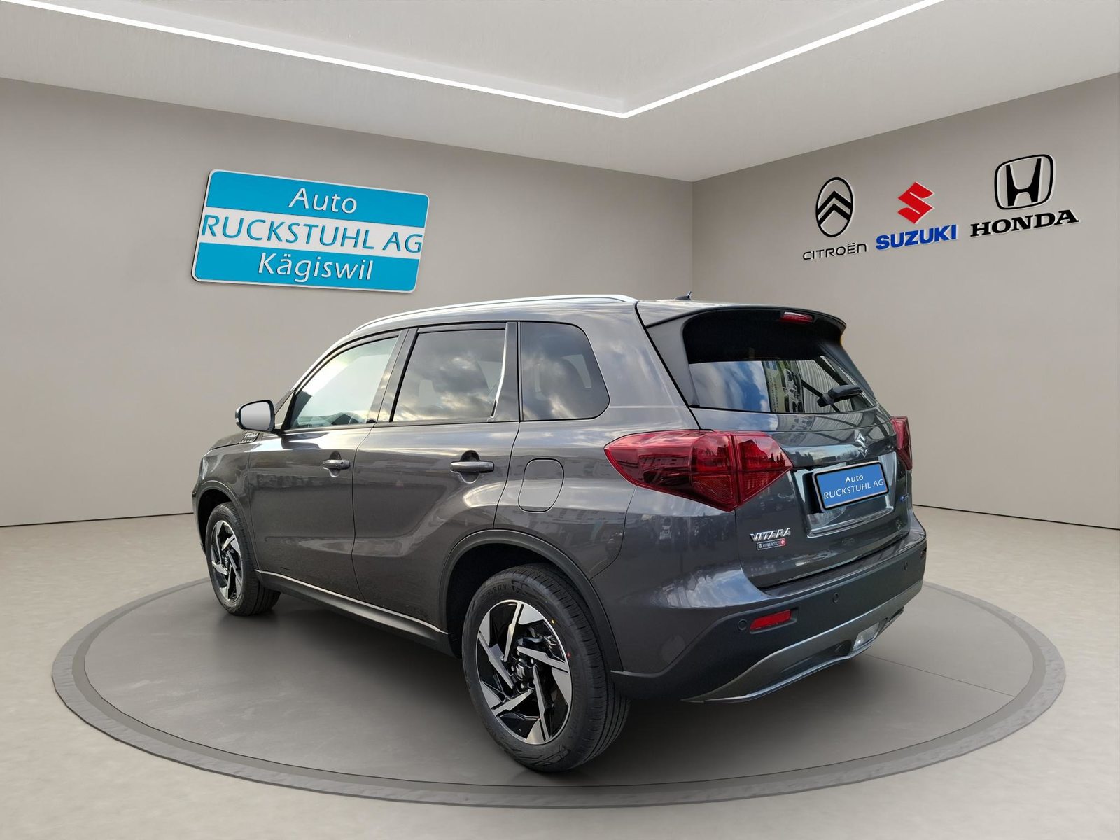 SUZUKI Vitara 1.5 Compact Top Hybrid 4x4, Full-Hybrid Petrol/Electric, New car, Automatic - 4
