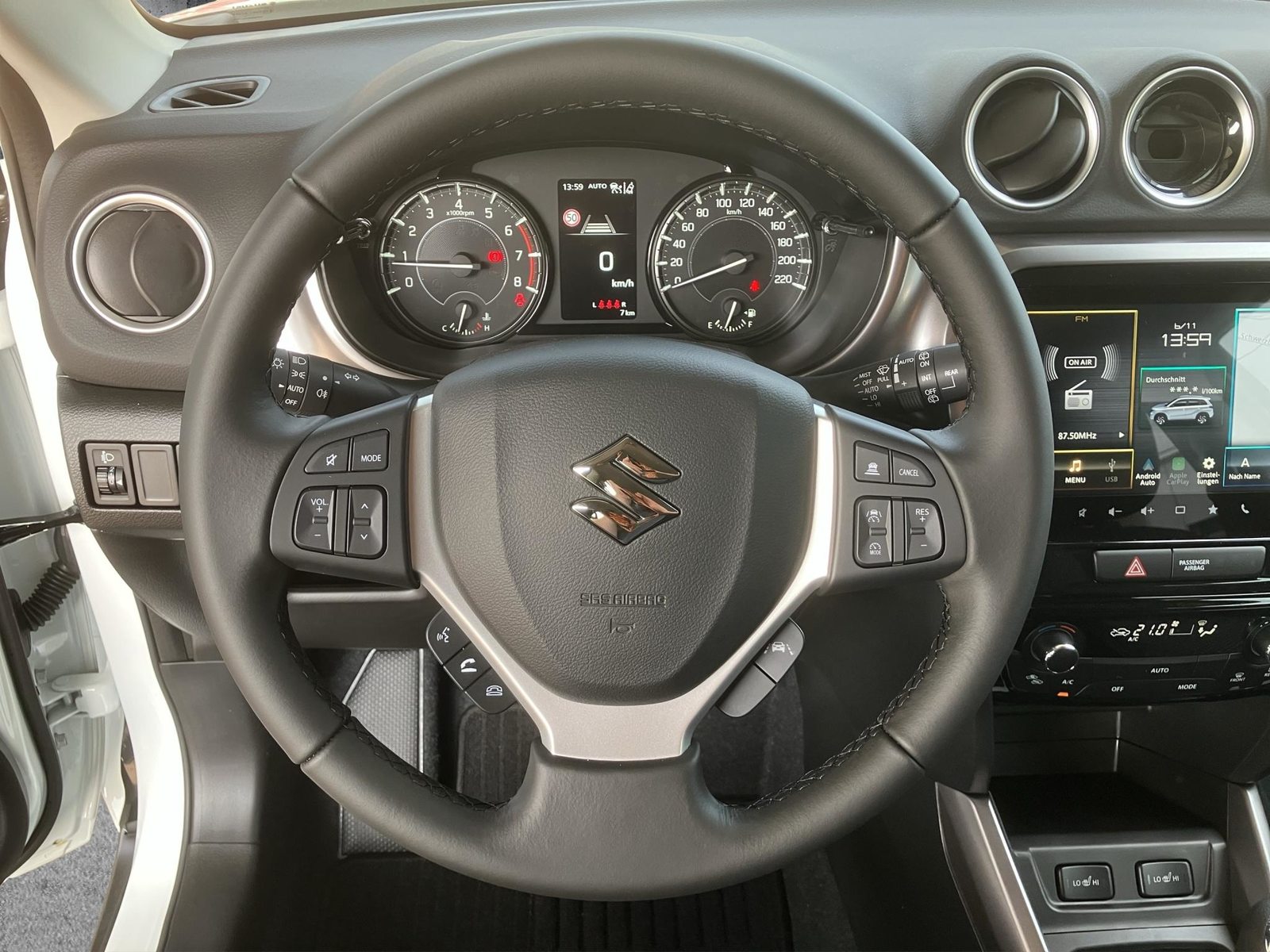 SUZUKI Vitara 1.4 T Compact+ Hybrid 4x4, Mild-Hybrid Benzin/Elektro, Neuwagen, Handschaltung - 7