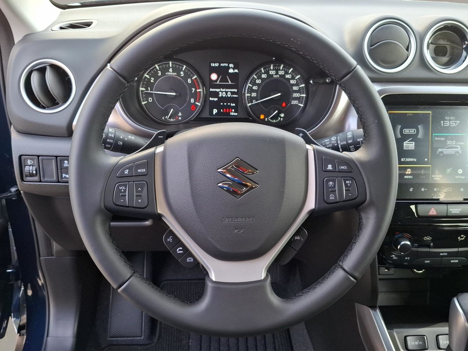 SUZUKI Vitara 1.4 T Compact+ Hybrid 4x4, Mild-Hybrid Benzin/Elektro, Neuwagen, Automatik - 7