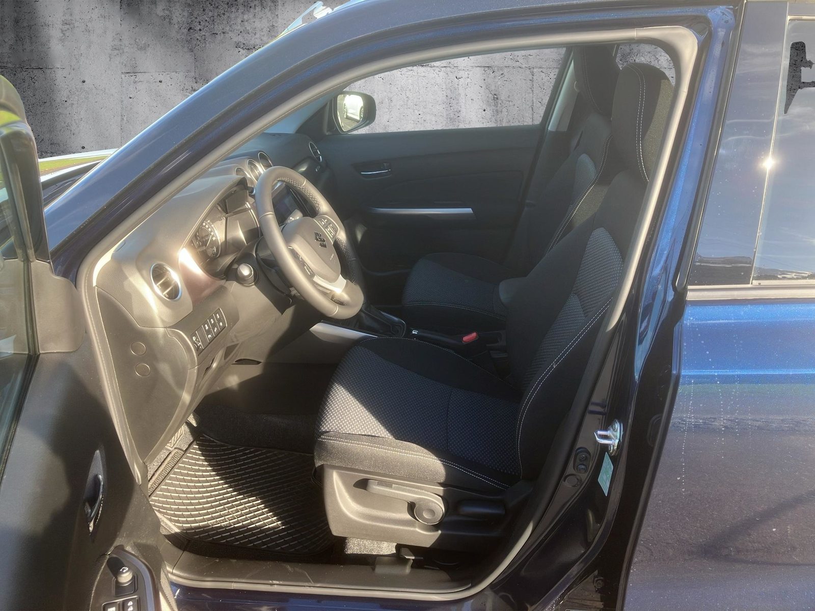 SUZUKI Vitara 1.4 T Compact+ Hybrid 4x4, Hybride Léger Essence/Électricité, Voiture nouvelle, Automatique - 6